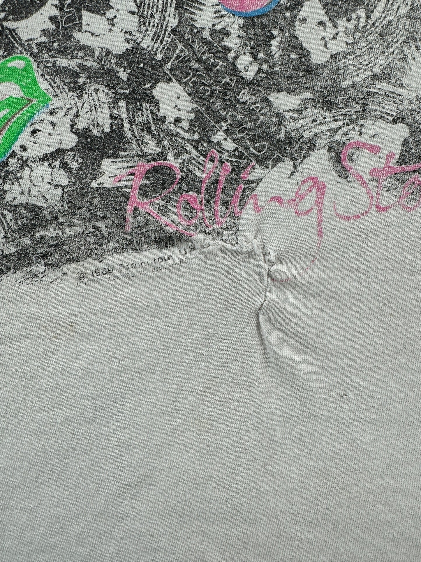 Repair on Vintage 1989 Rolling Stones Tee SZ XL AS IS