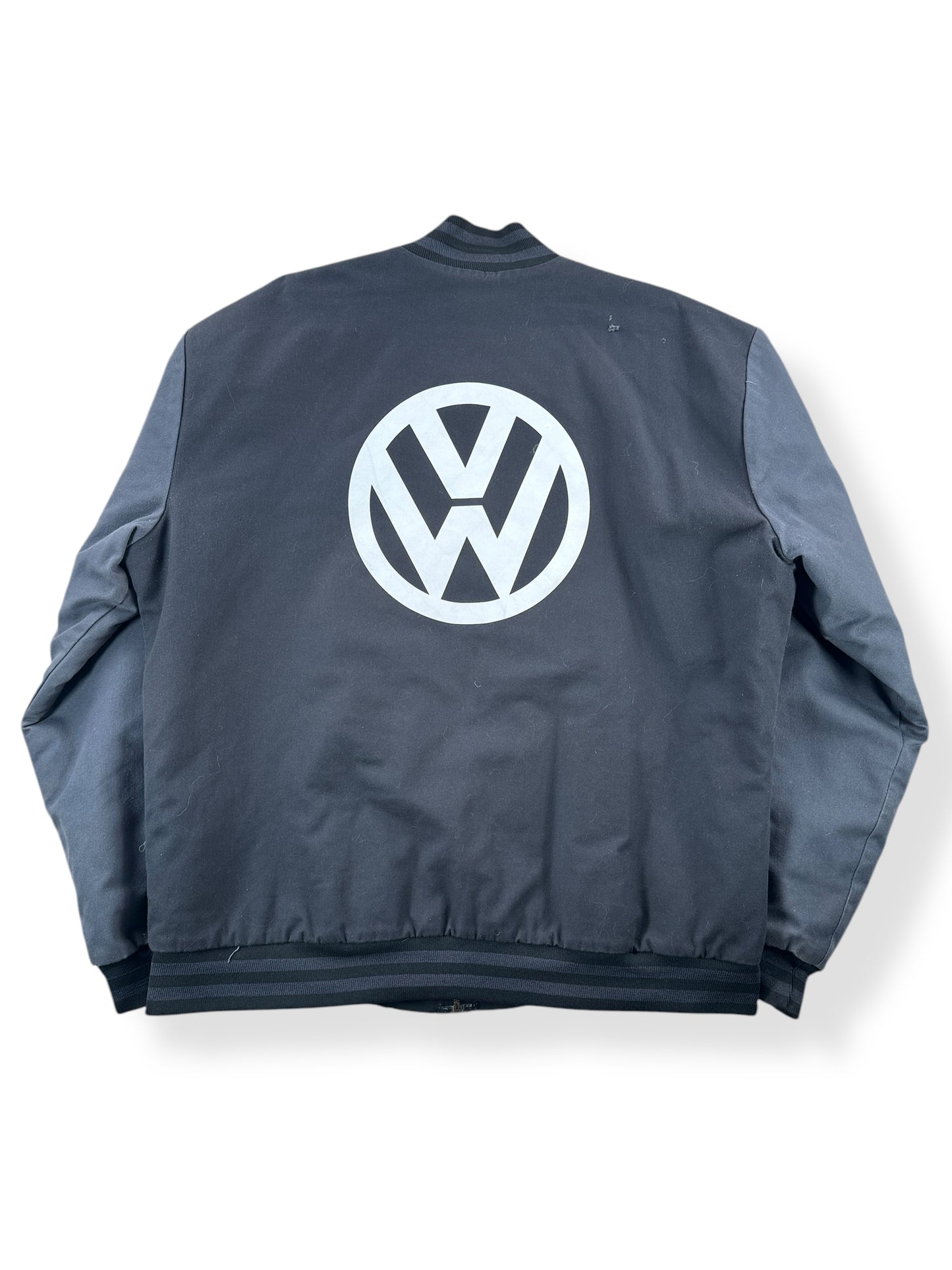 Back of Modern Red Kap Volkswagen Service Attendant Jacket SZ XL