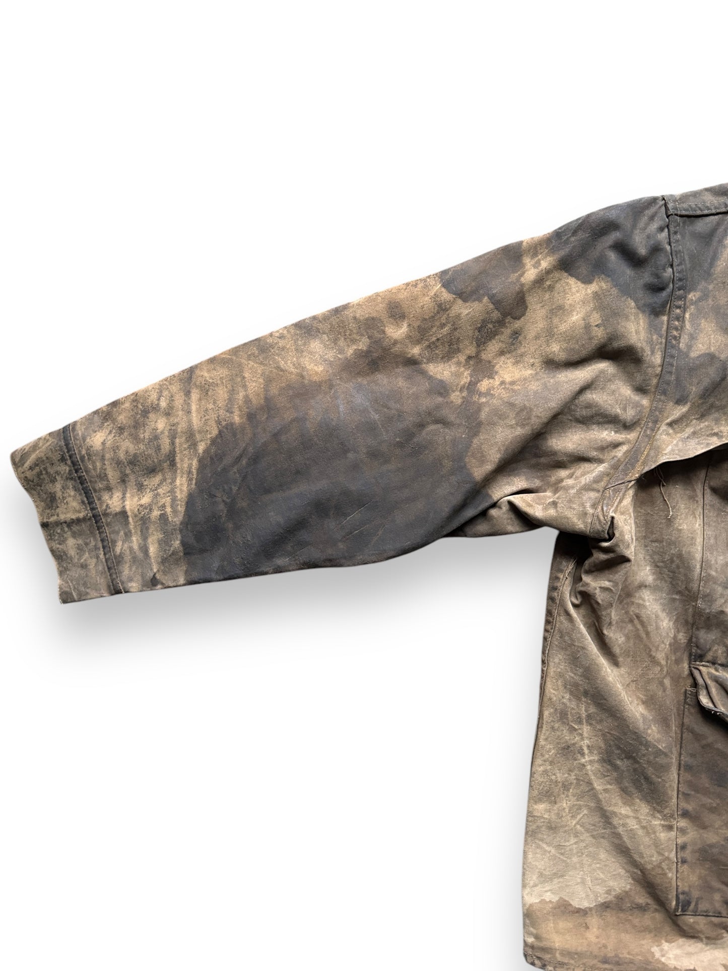 Right Sleeve Detail on Distressed Vintage Union Made Filson Tin Cruiser SZ XL