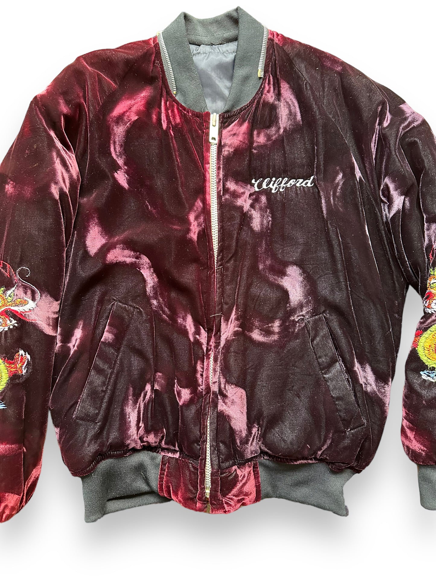 Front Detail onVintage Purple Velvet Korea Souvenir Jacket SZ XL | Vintage Souvenir Jacket Seattle | Barn Owl Vintage Seattle