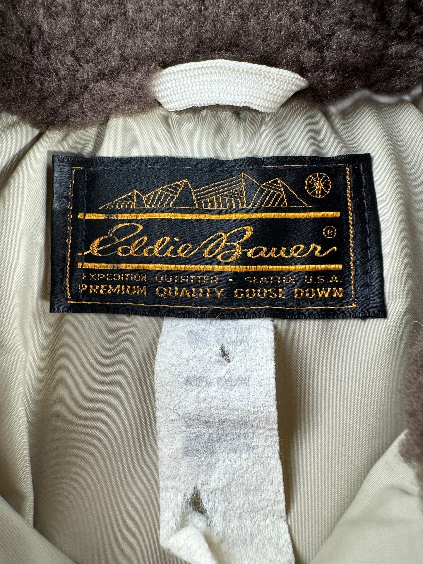 Tag on Vintage Eddie Bauer Fur Collar Down Coat SZ M