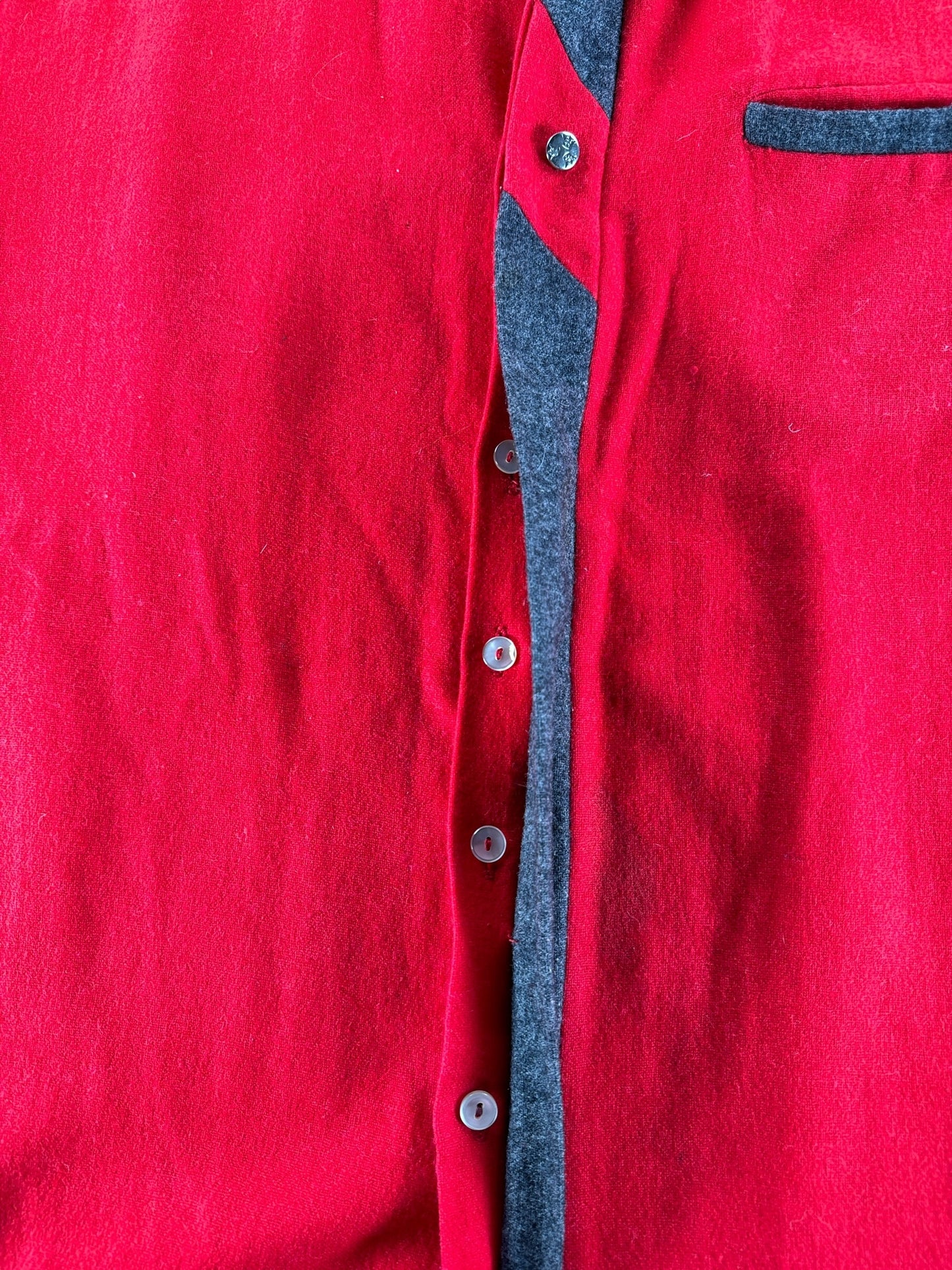 Buttons on Vintage Sportsman Red and Grey Rockabilly Short Sleeve SZ L