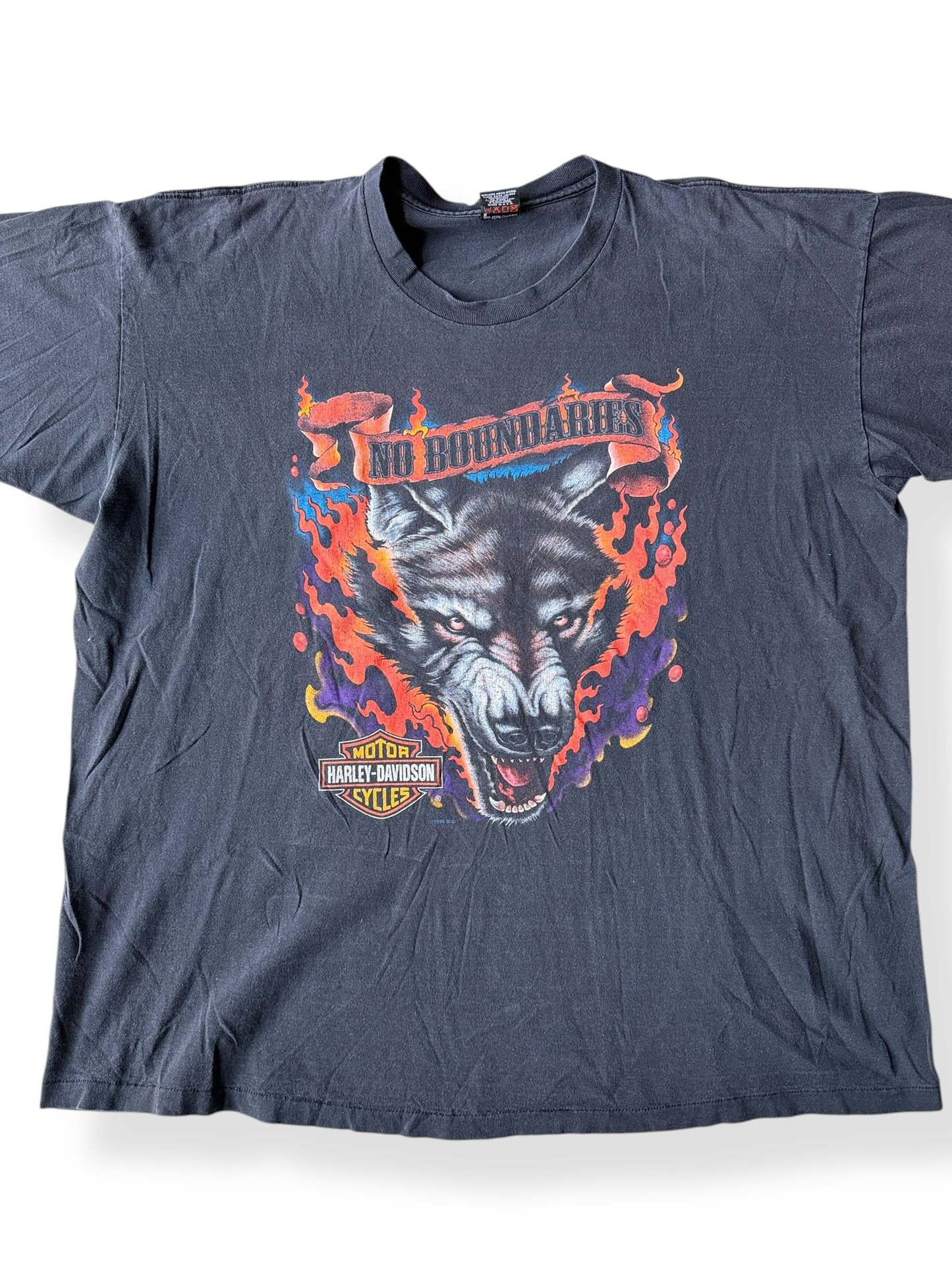Front Close Up of Vintage Harley Davidson of Seattle No Boundaries Wolf Tee SZ 3XL