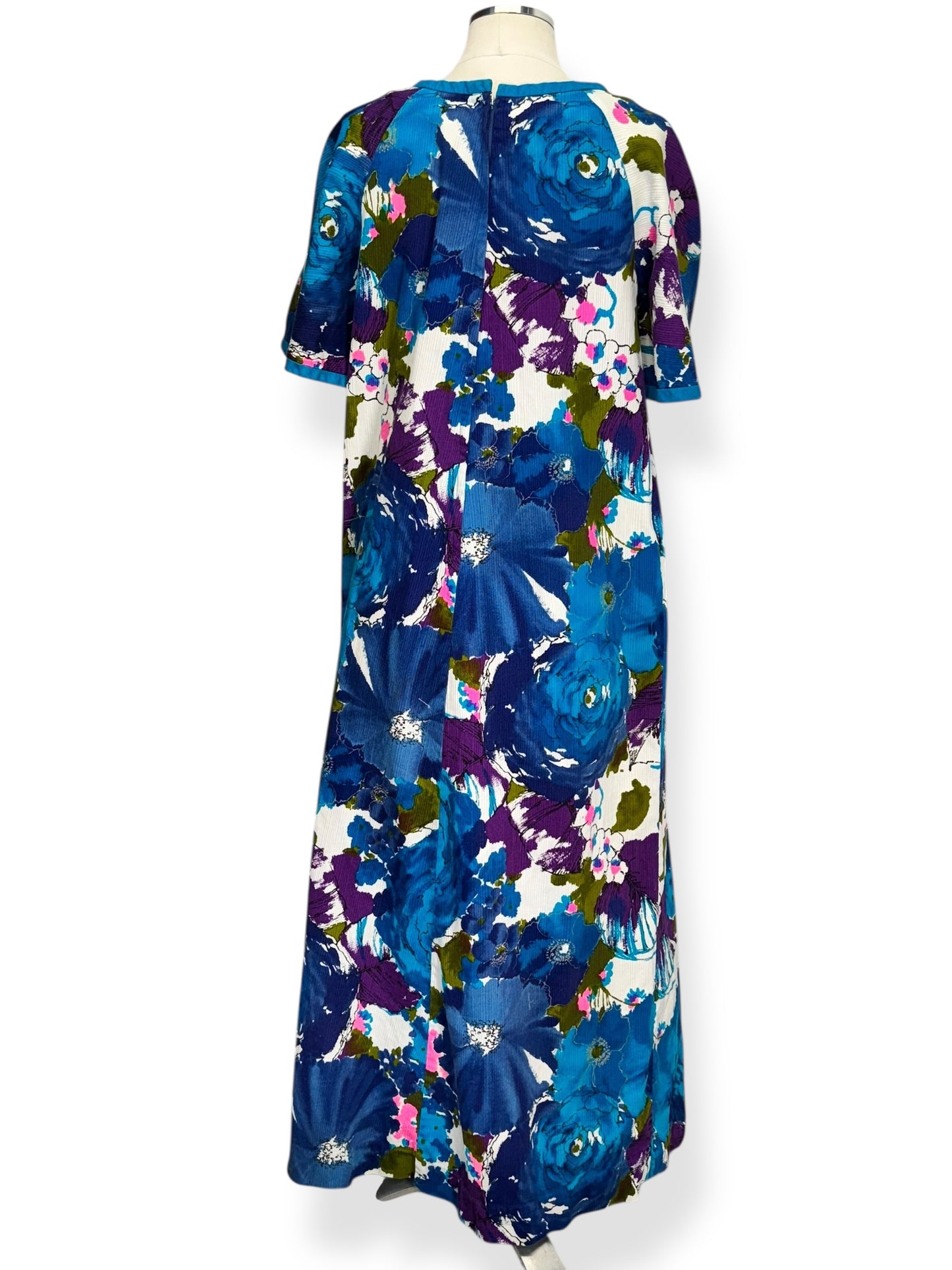 Back 1960s Paradise Hawaii Maxi Dress M-L