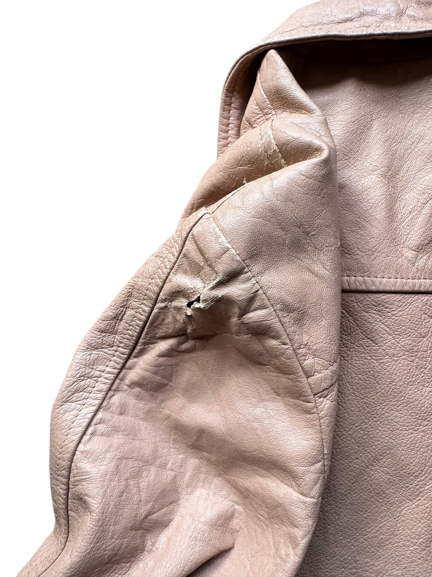 Left shoudler holes 1940s Pale Pink Leather Jacket M