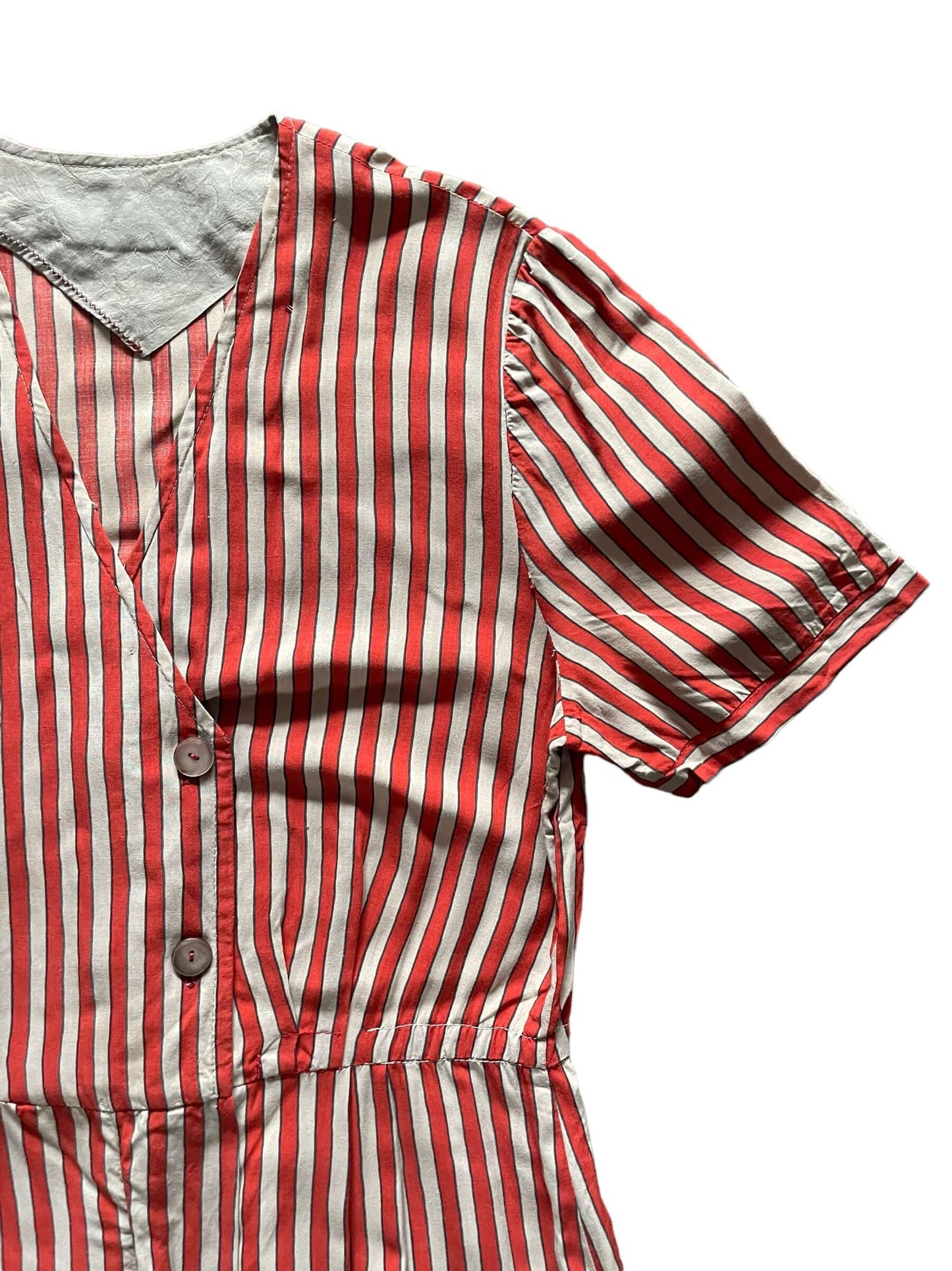 Front lft side view of Vintage Striped Rayon Dress SZ M | Barn Owl Vintage Dresses| Seattle Vintage Ladies Clothing
