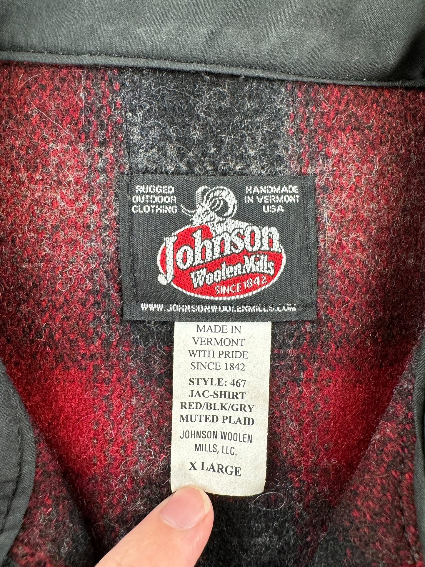 Tag on Vintage Johnson Woolen Mills Jacket SZ XL