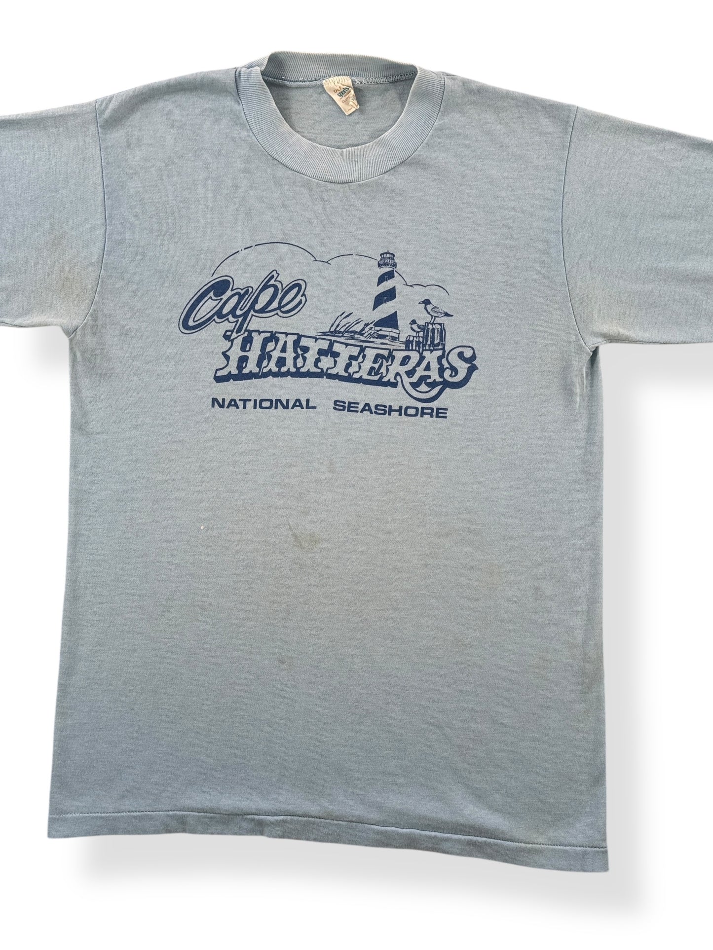 Front Close Up of Vintage Cape Hatteras Tourist Tee SZ S