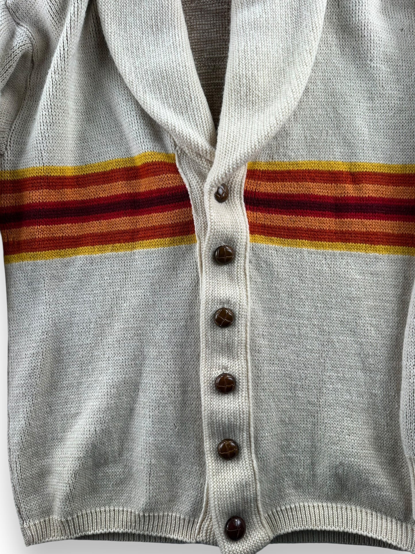 front buttons of Vintage Pendleton HGWW Cardigan Sweater SZ L