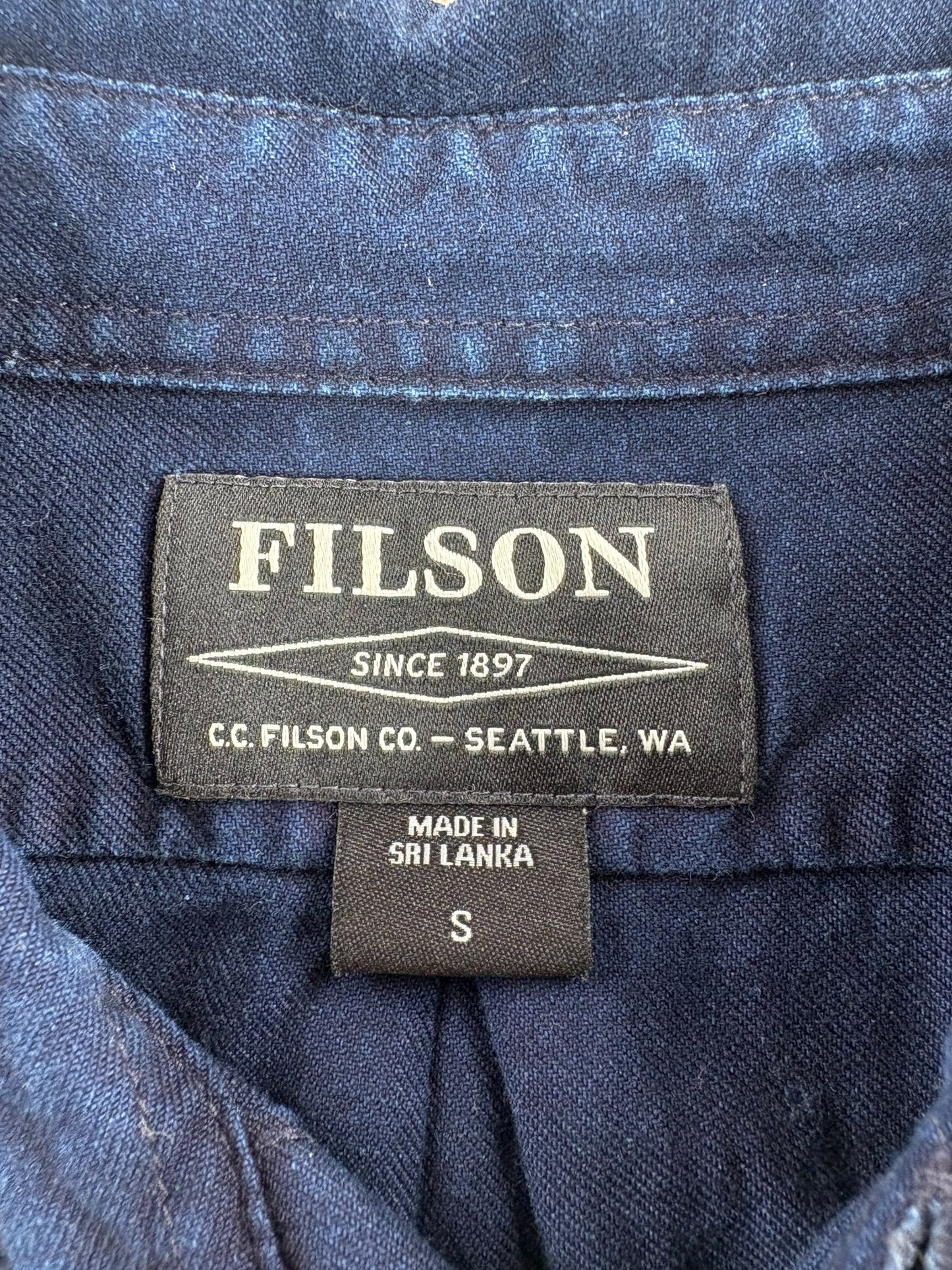 Tag on Modern Filson Indigo Button Up SZ S