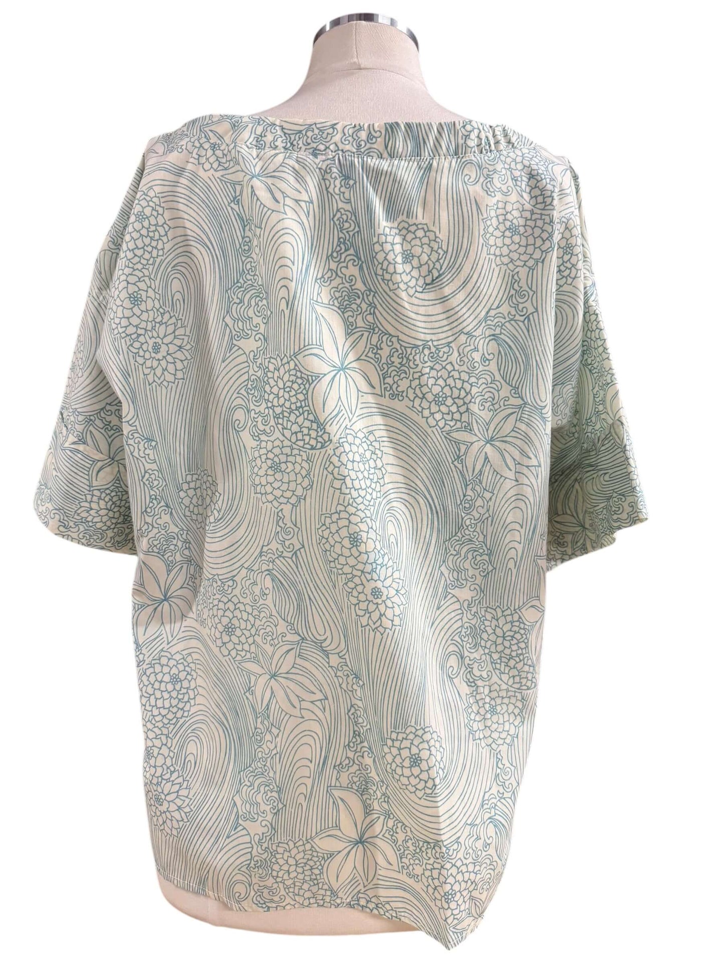 Back view of 1960s Ruth's Blue Floral Top L