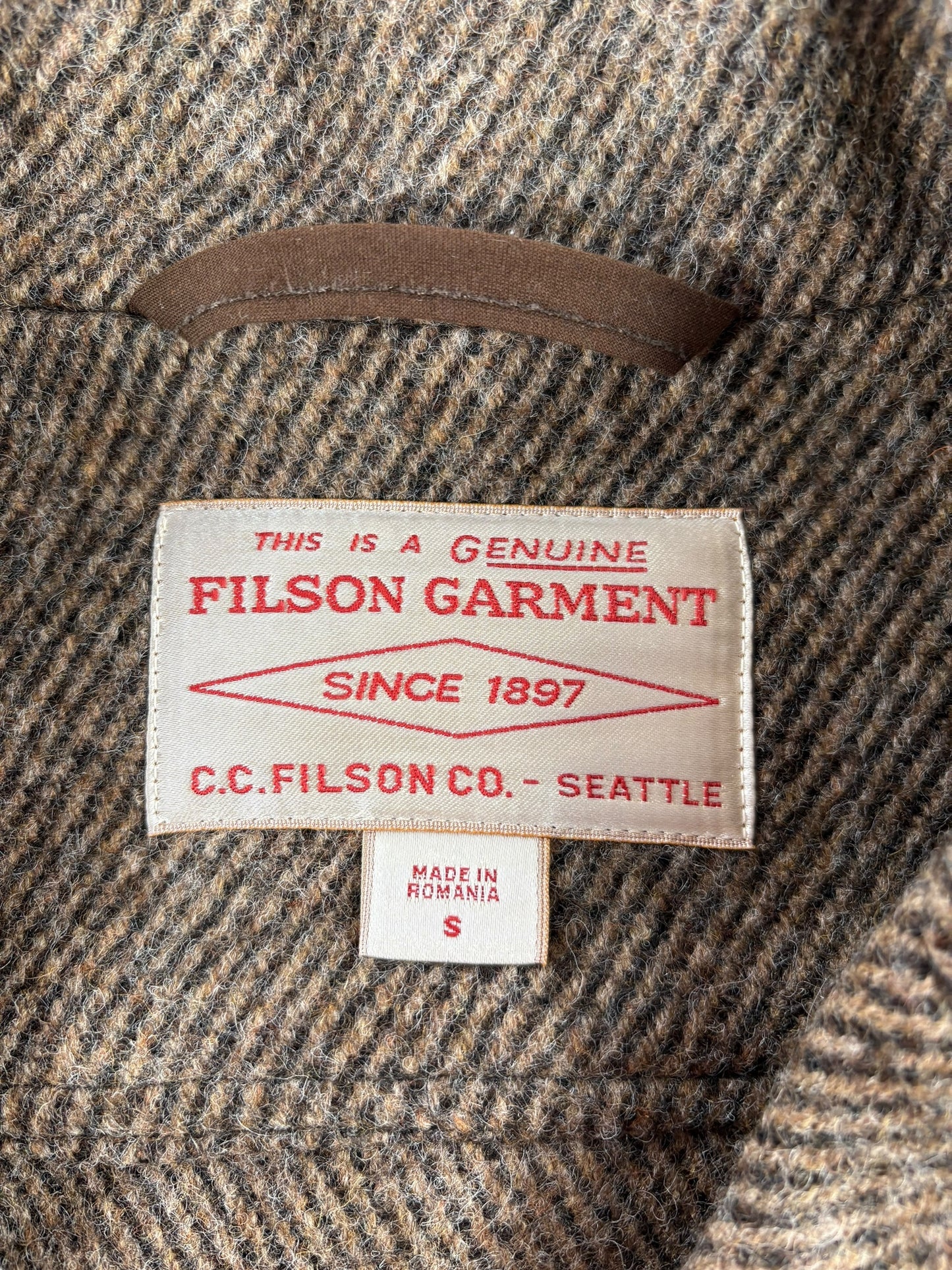 Tag on Modern Filson Decaturn Island Wool Jacket SZ S
