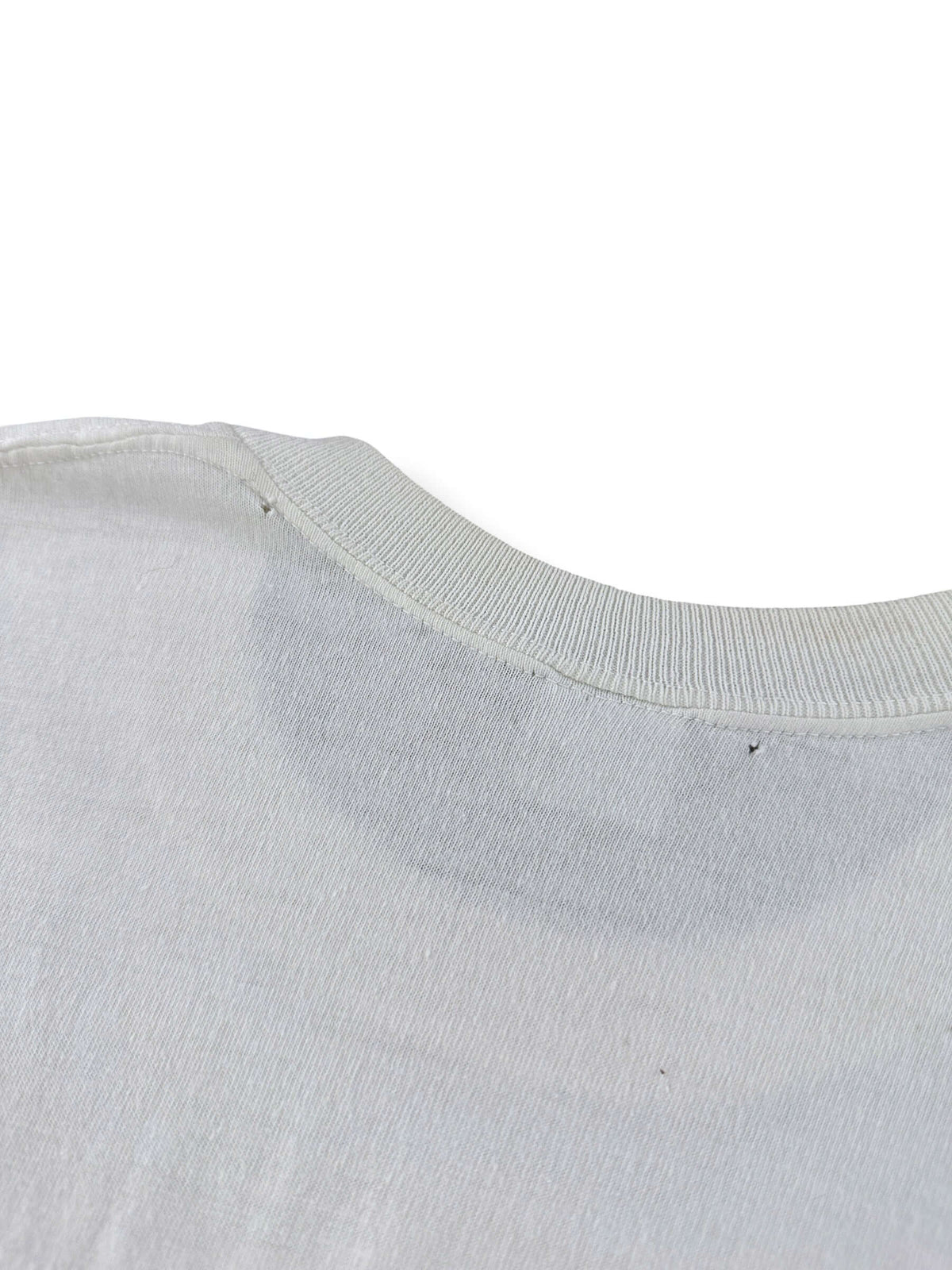 Small holes on collar of Vintage 60s Bob Hering Racing Tee SZ S