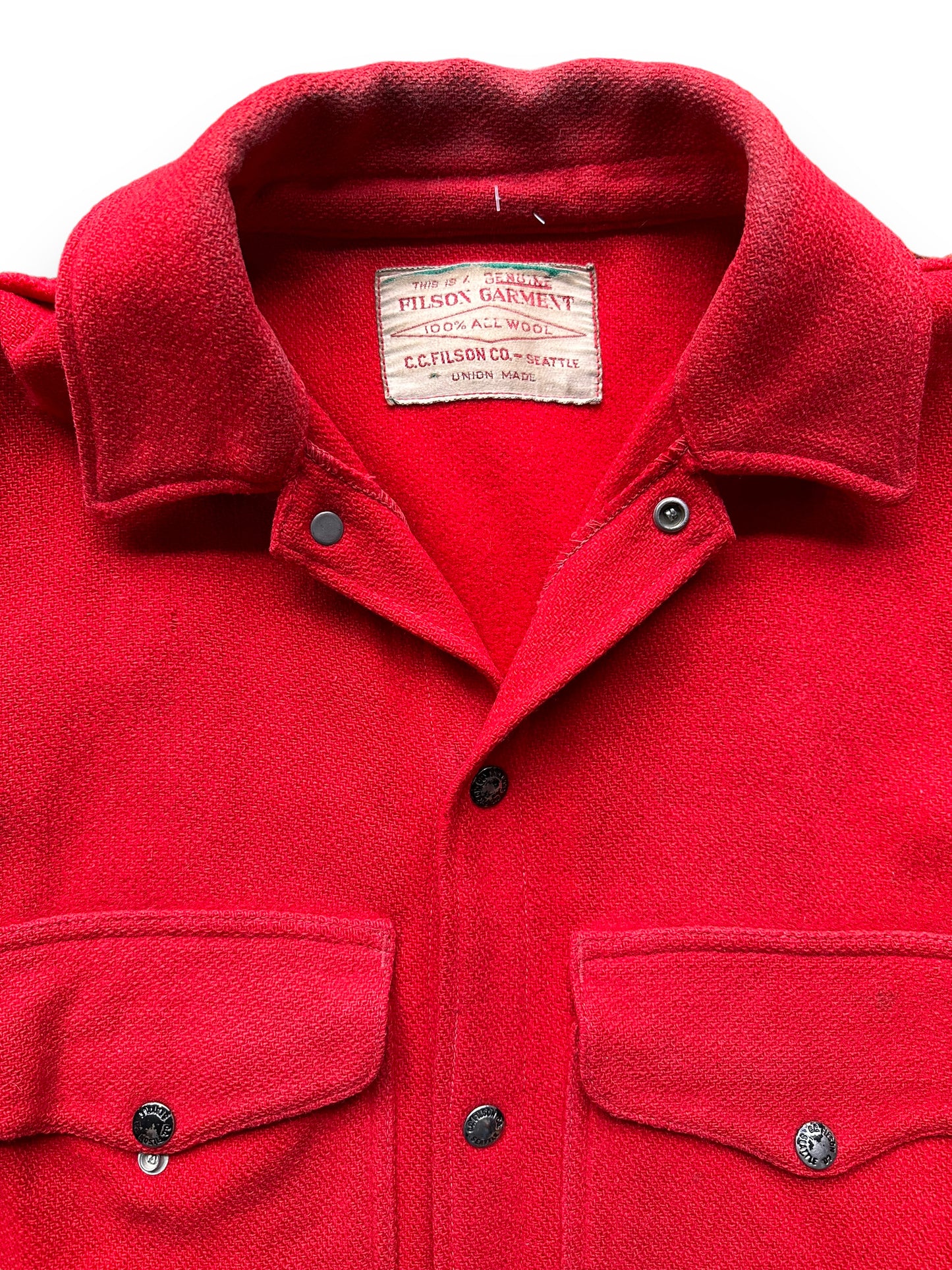 collar on Vintage 60s Era Union Made Filson Scarlet Cruiser Size 44 | Barn Owl Vintage Goods | Vintage Filson Workwear Seattle