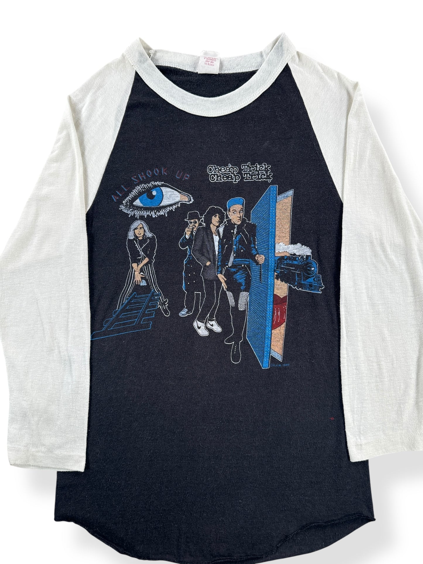 Front Close Up of Vintage Cheap Trick '81 Raglan