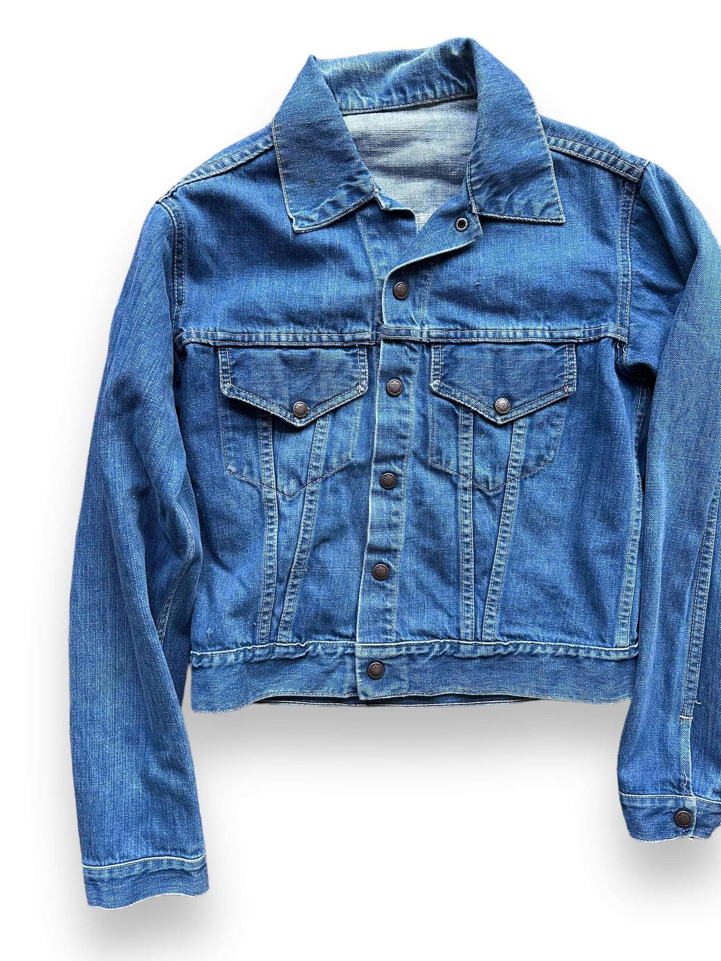 Front Right View of Vintage Unbranded Type 3 Denim Jacket SZ M | Vintage Denim Jacket Seattle | Seattle Vintage Denim