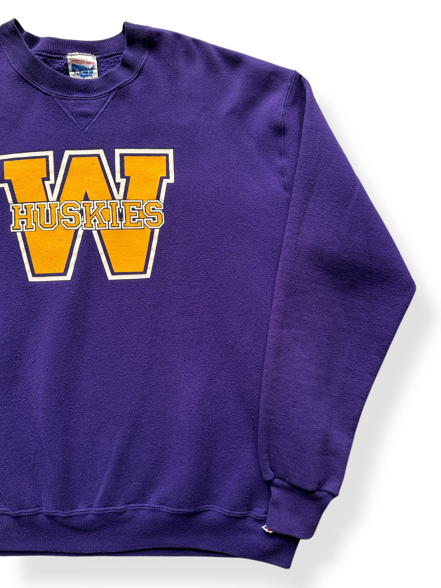 Front Left of Vintage Huskies Crewneck SZ XL
