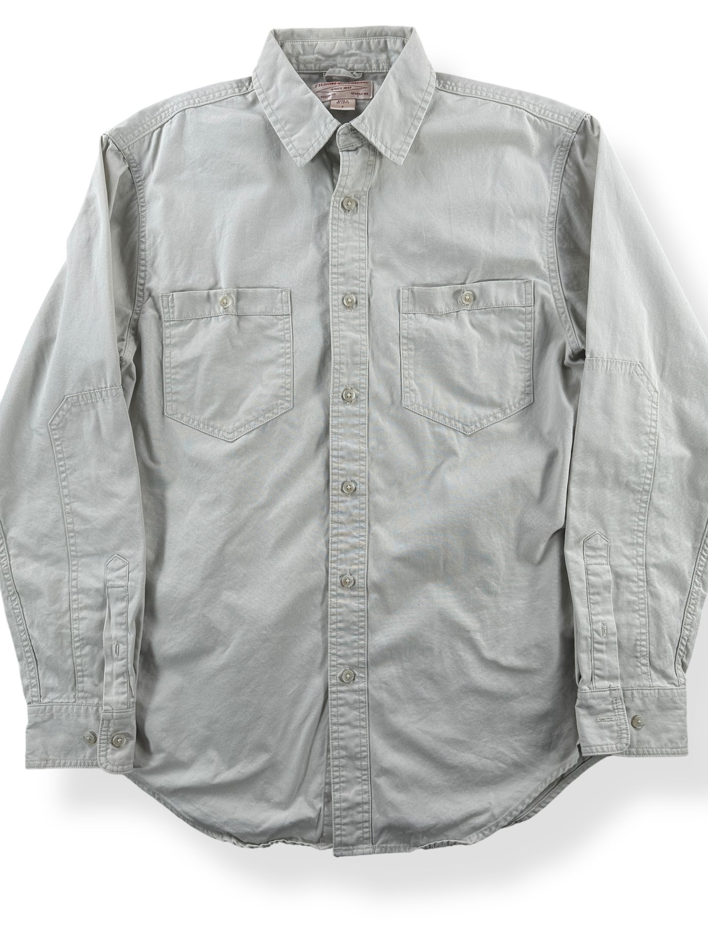 Front Close Up of Filson Buckhorn Field Shirt SZ S