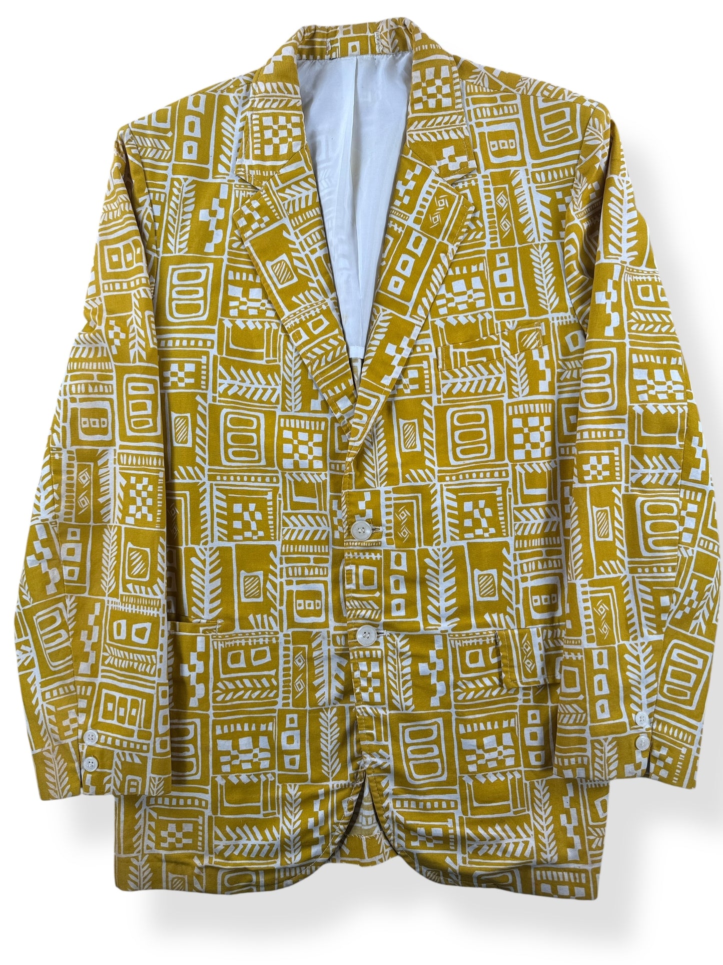 Front Close Up of Vintage Golden Sandwich Isles Jacket SZ 42L