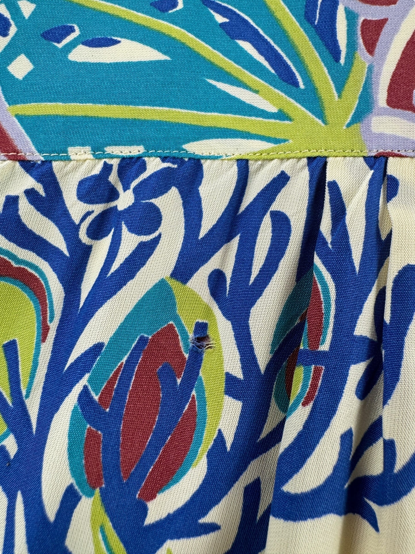 Hole on Vintage Undersea Kamehameha Aloha Shirt SZ L