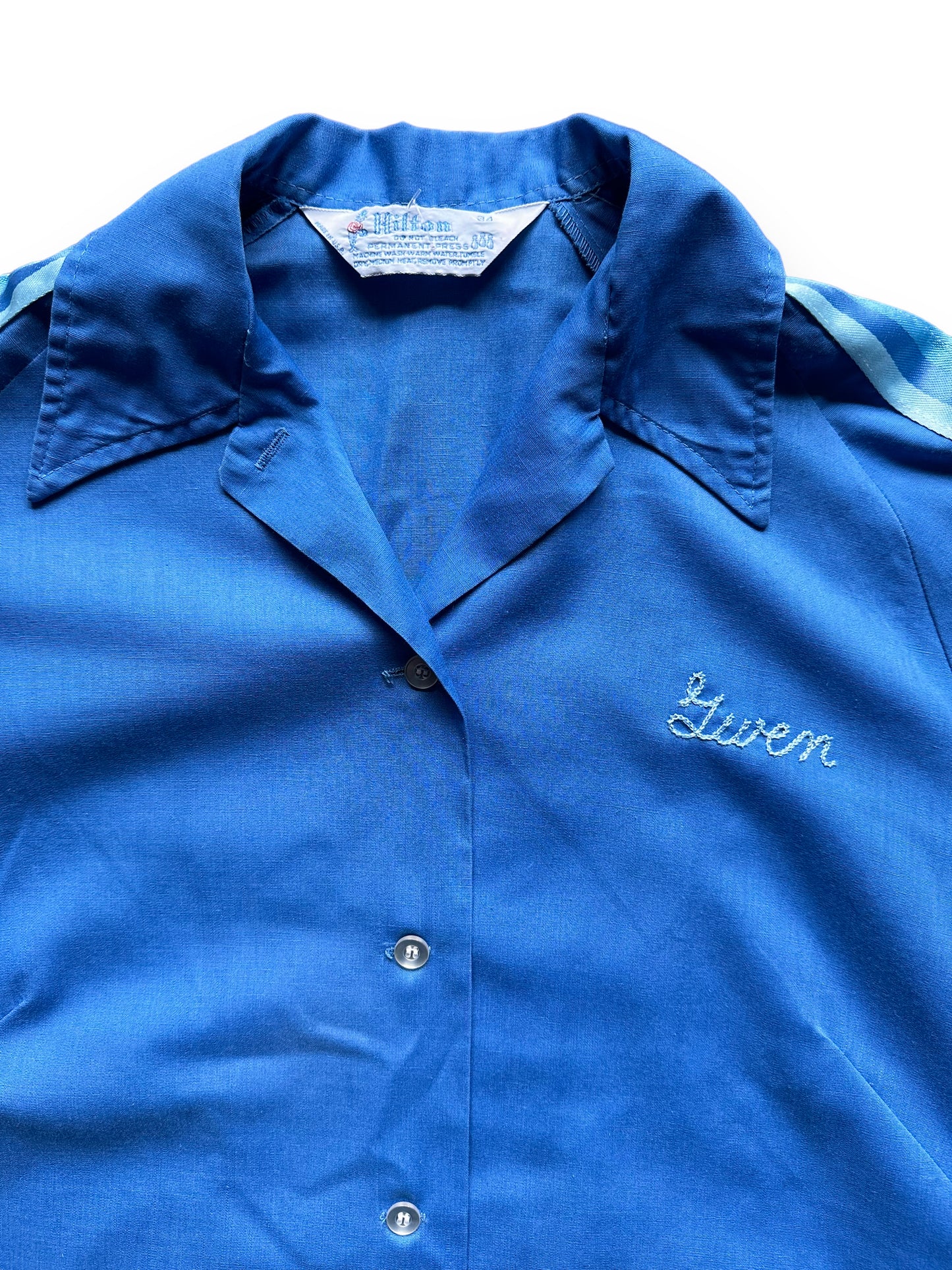 collar of Vintage Gwen Terry Tacoma Chainstitched Ladies Bowling Shirt SZ M | Vintage Bowling Shirt Seattle | Barn Owl Vintage Seattle