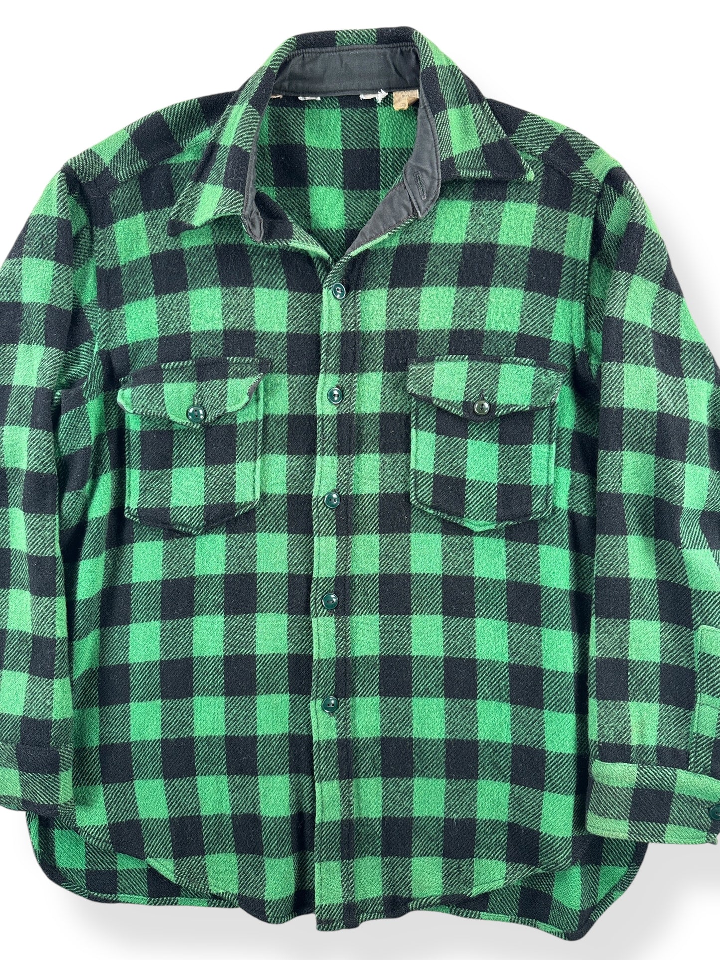 Front Close Up of Vintage Woolrich Green & Black Jac-Shirt SZ L