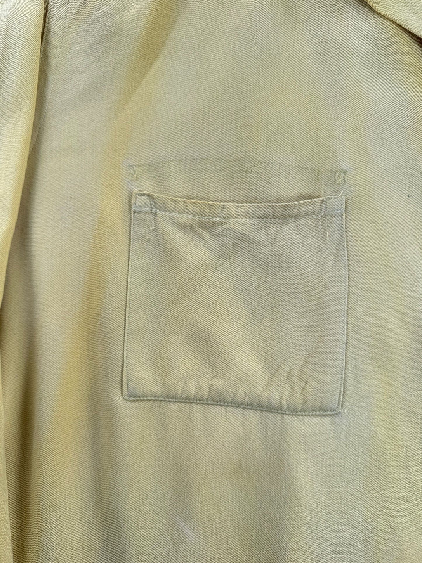 Missing Pocket Flap on Vintage Yellow 50s Longsleeve Shirt SZ XL AS IS
