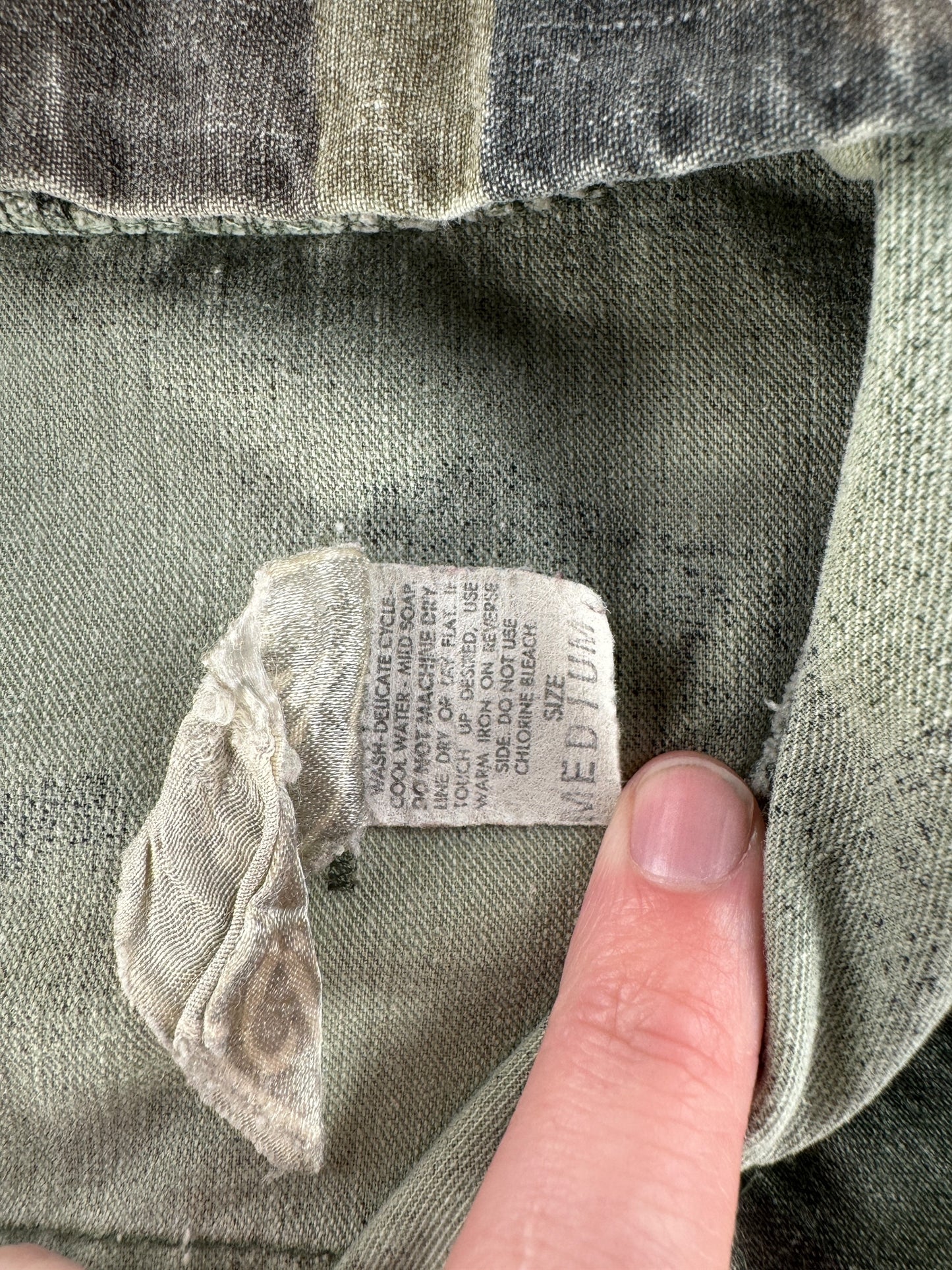 Tag on Vintage Woodland Camo Smock SZ M