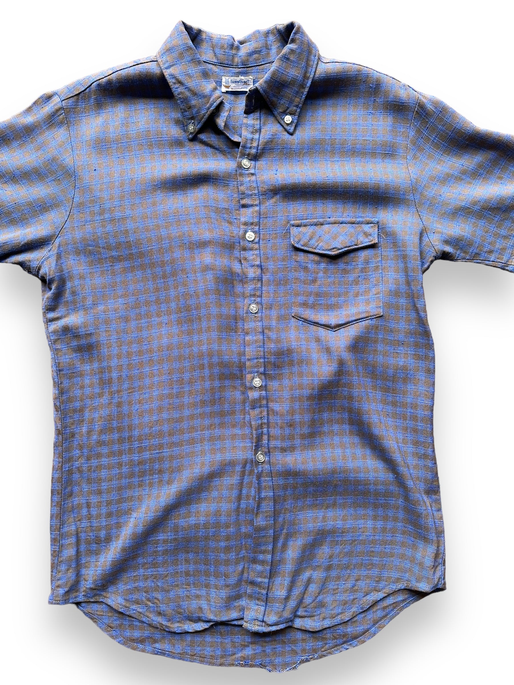 front close up of Vintage Towncraft Short Sleeve Button Up Shirt SZ M | Vintage Button Up Shirt Seattle | Barn Owl Vintage Seattle