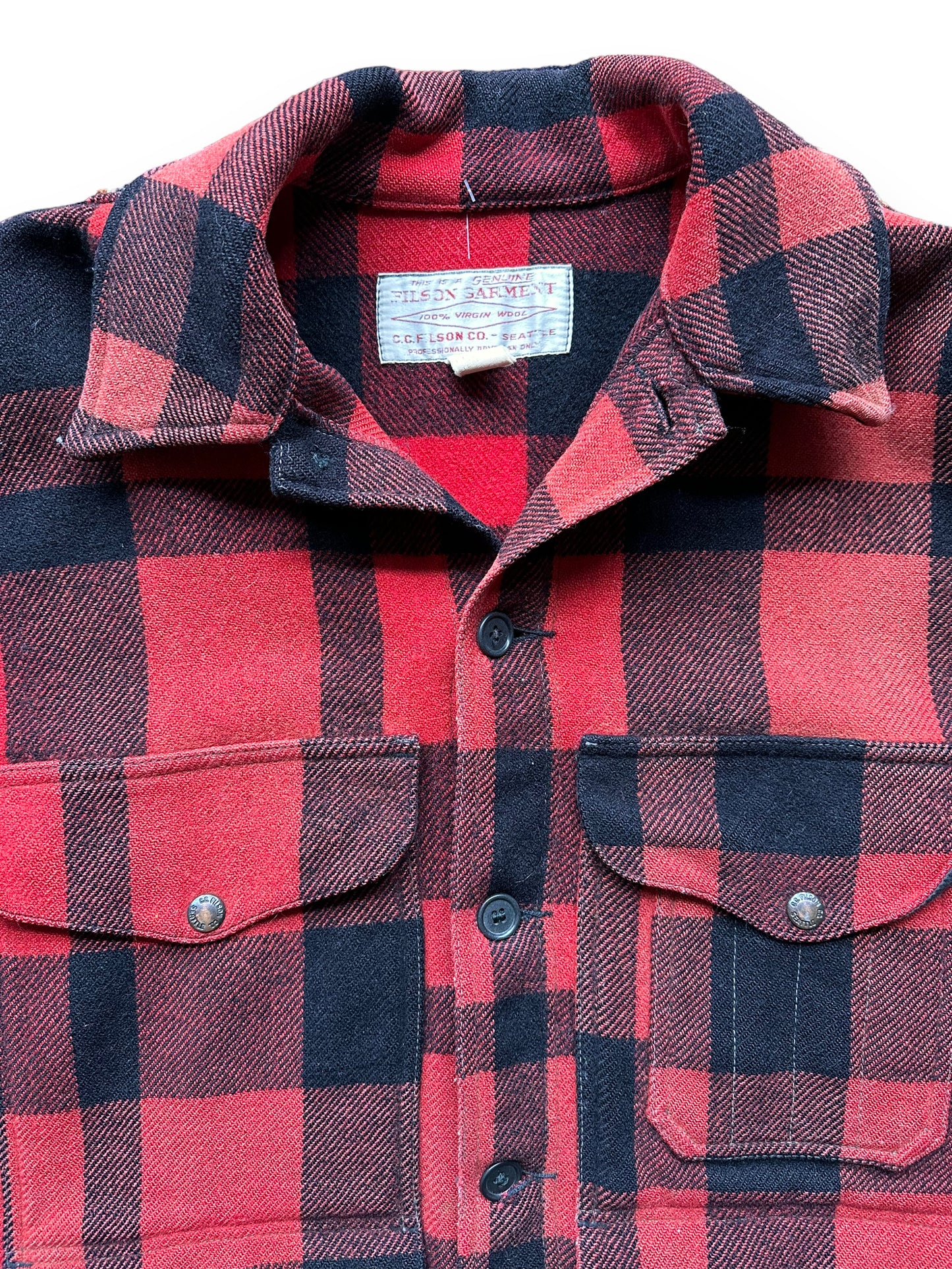collar of Vintage 70s Filson Mackinaw Jacket SZ 44 | Barn Owl Vintage Goods | Vintage Filson Workwear Seattle
