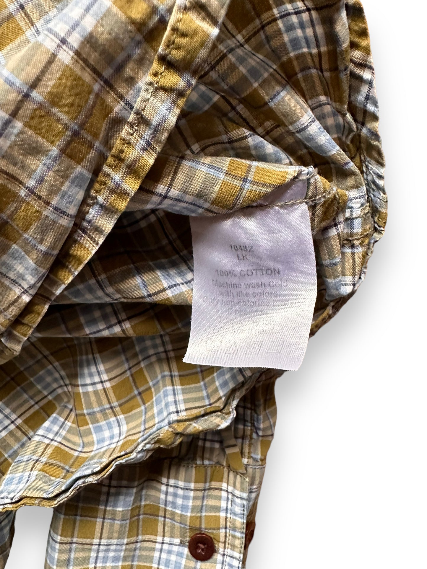 tag on Filson Cotton Lightweight Shirt |  Barn Owl Vintage Goods | Vintage Filson Workwear Seattle