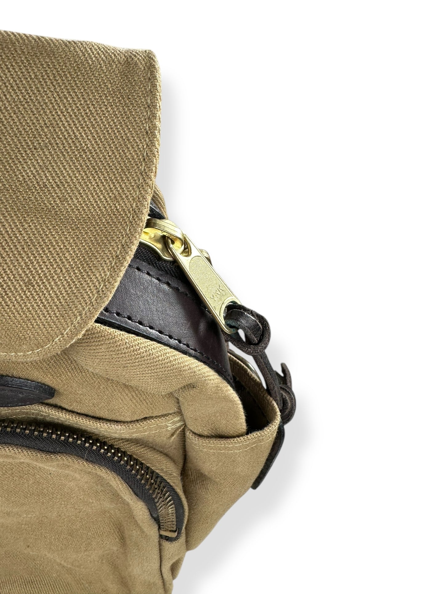 YKK Zipper Pull 2 on Filson Rugged Twill Padded Computer Bag Style 258