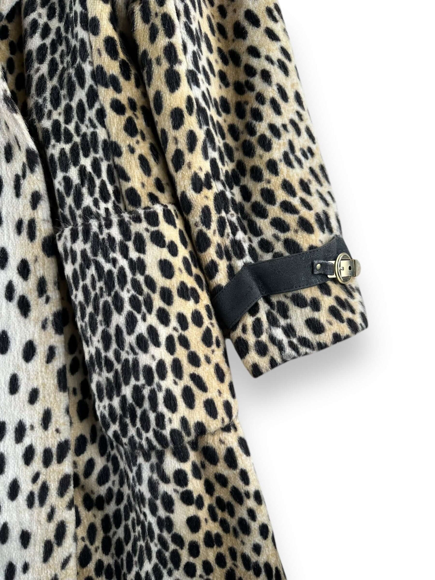 Left Cuff on Vintage Safari Sportowne Leopard Skin Coat SZ M