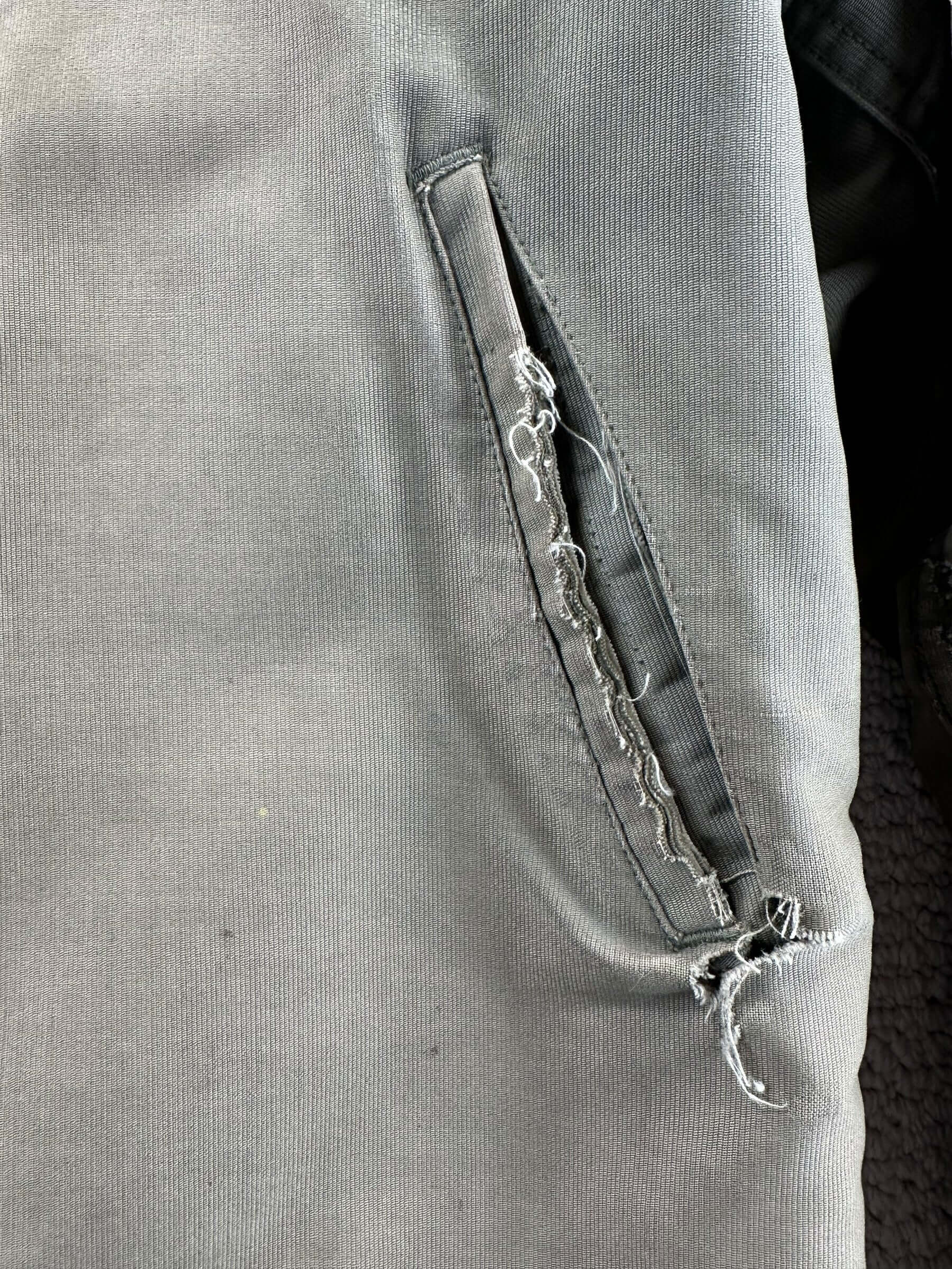 Pocket in Need of Repair on Vintage USN 44 N-1 Deck Jacket SZ 40