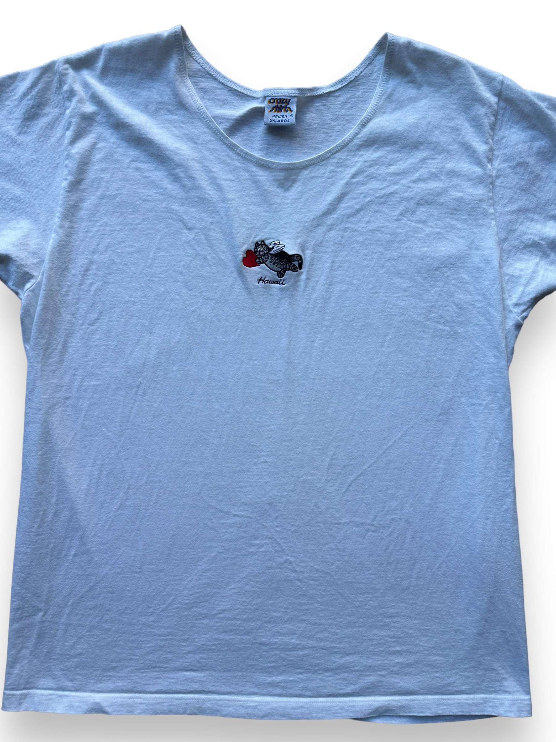 Front close up of Vintage B. Kliban Embroidered Hawaii Cat Wideneck Tee SZ XL |  Vintage Cat Tee Seattle | Barn Owl Vintage
