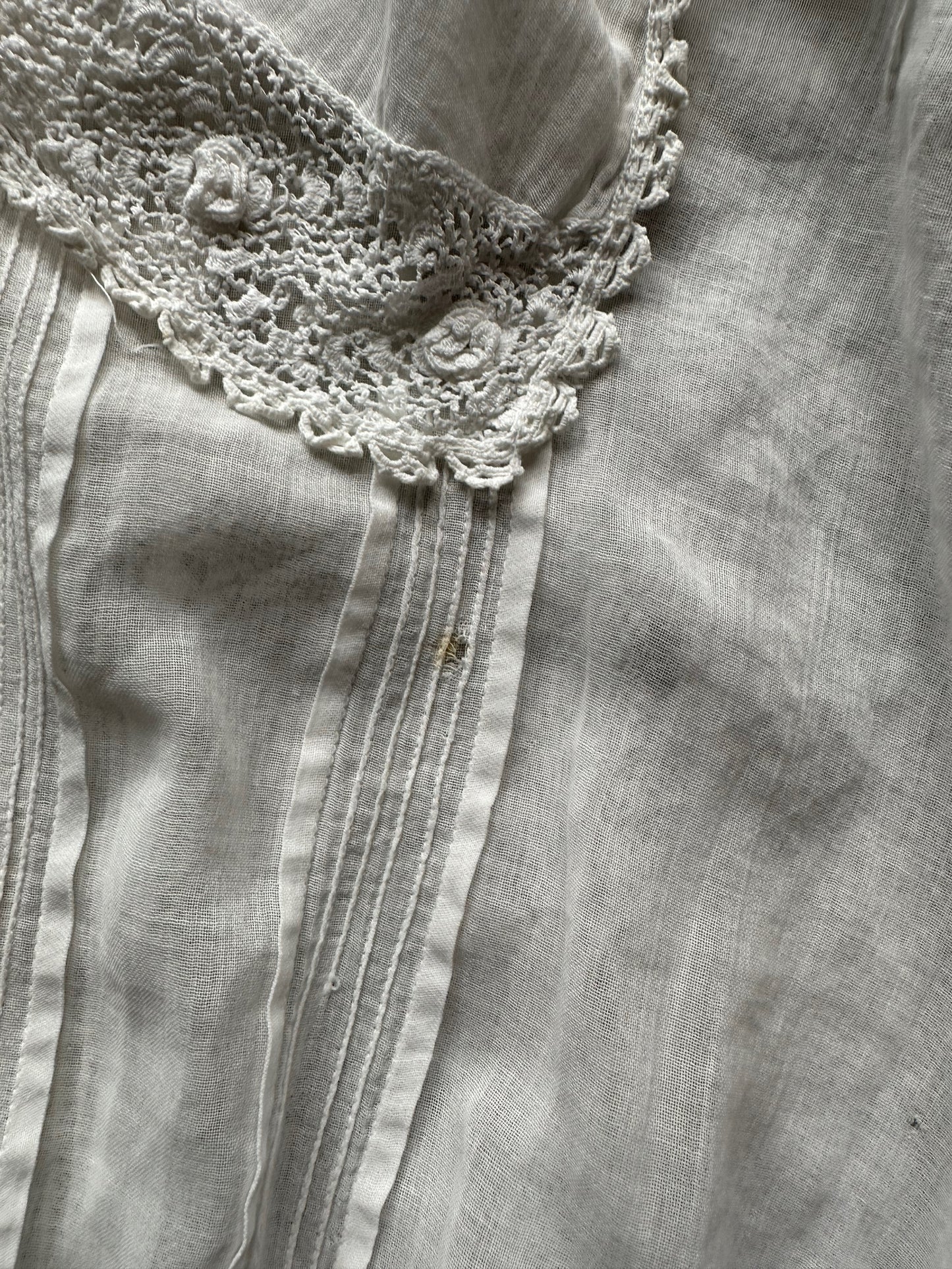 Small hole Early 1900's Edwardian Blouse | Seattle True Vintage | Barn Owl Ladies Clothing