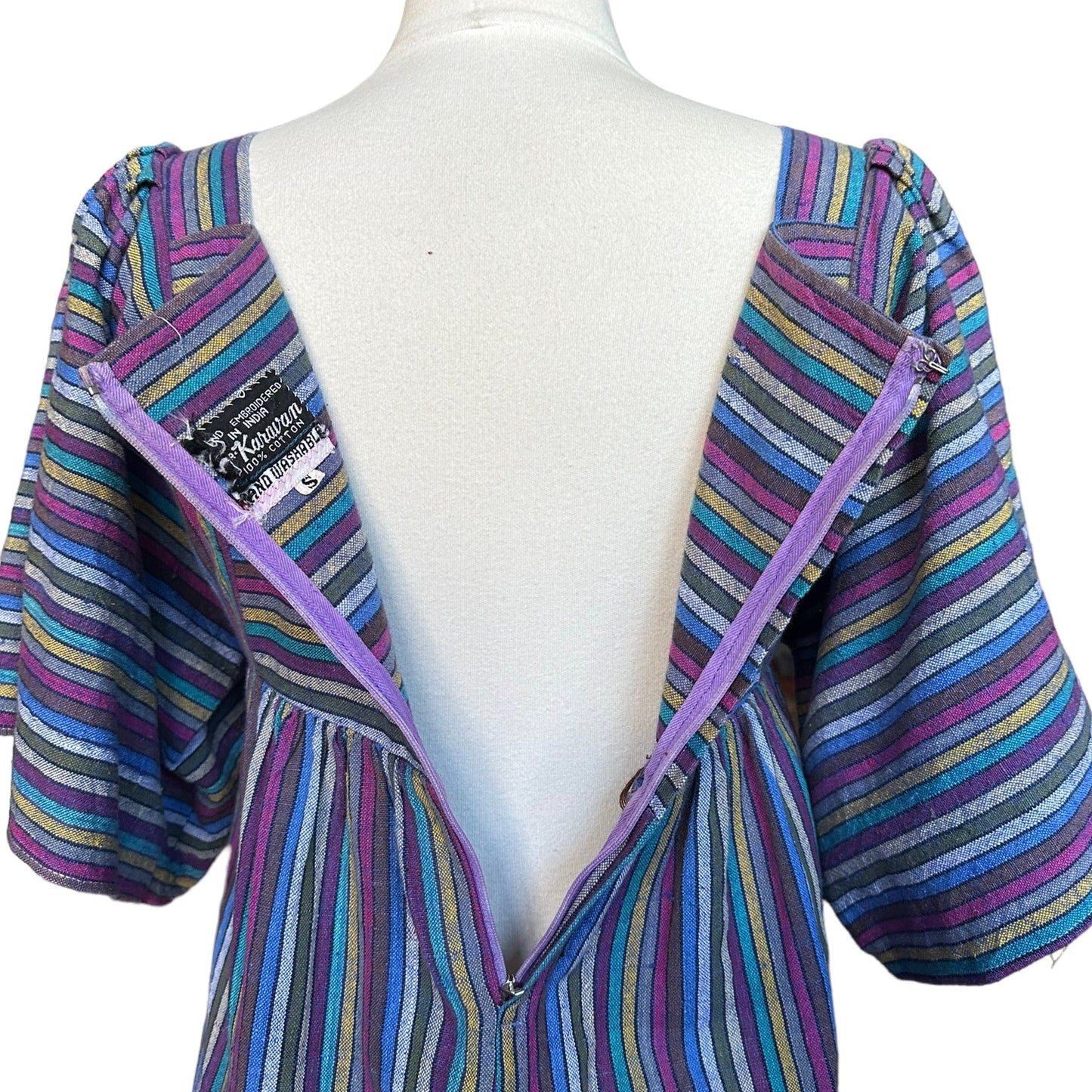 Open back view of Vintage 1970s Karavan Hippie Shirt | Seattle True Vintage | Barn Owl True Vintage
