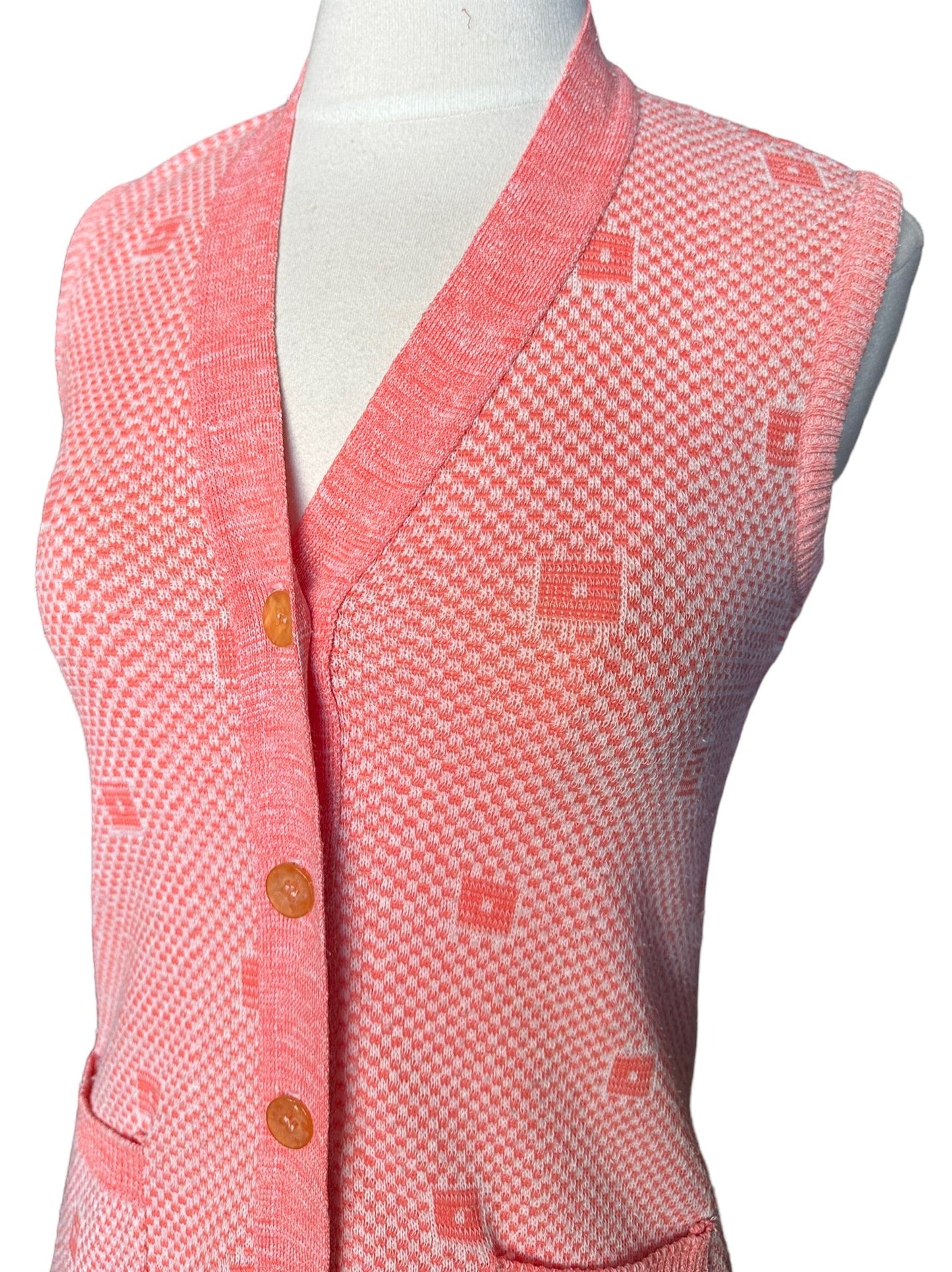 Front view Vintage 1960s Paris Star Knit Vest | Ladies Vintage Seattle | Barn Owl True Vintage