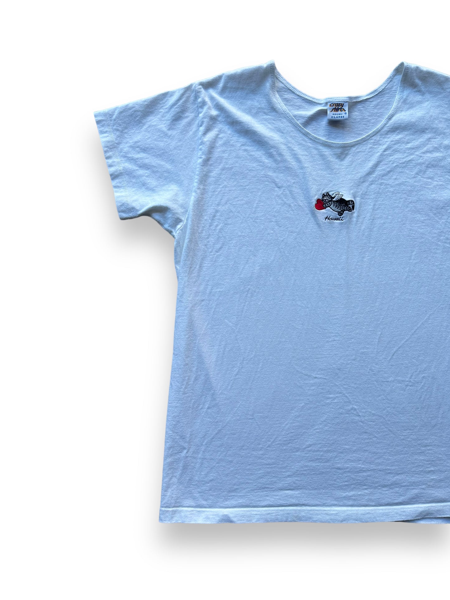 Front right on Vintage B. Kliban Embroidered Hawaii Cat Wideneck Tee SZ XL | Vintage Cat Tee Seattle | Barn Owl Vintage
