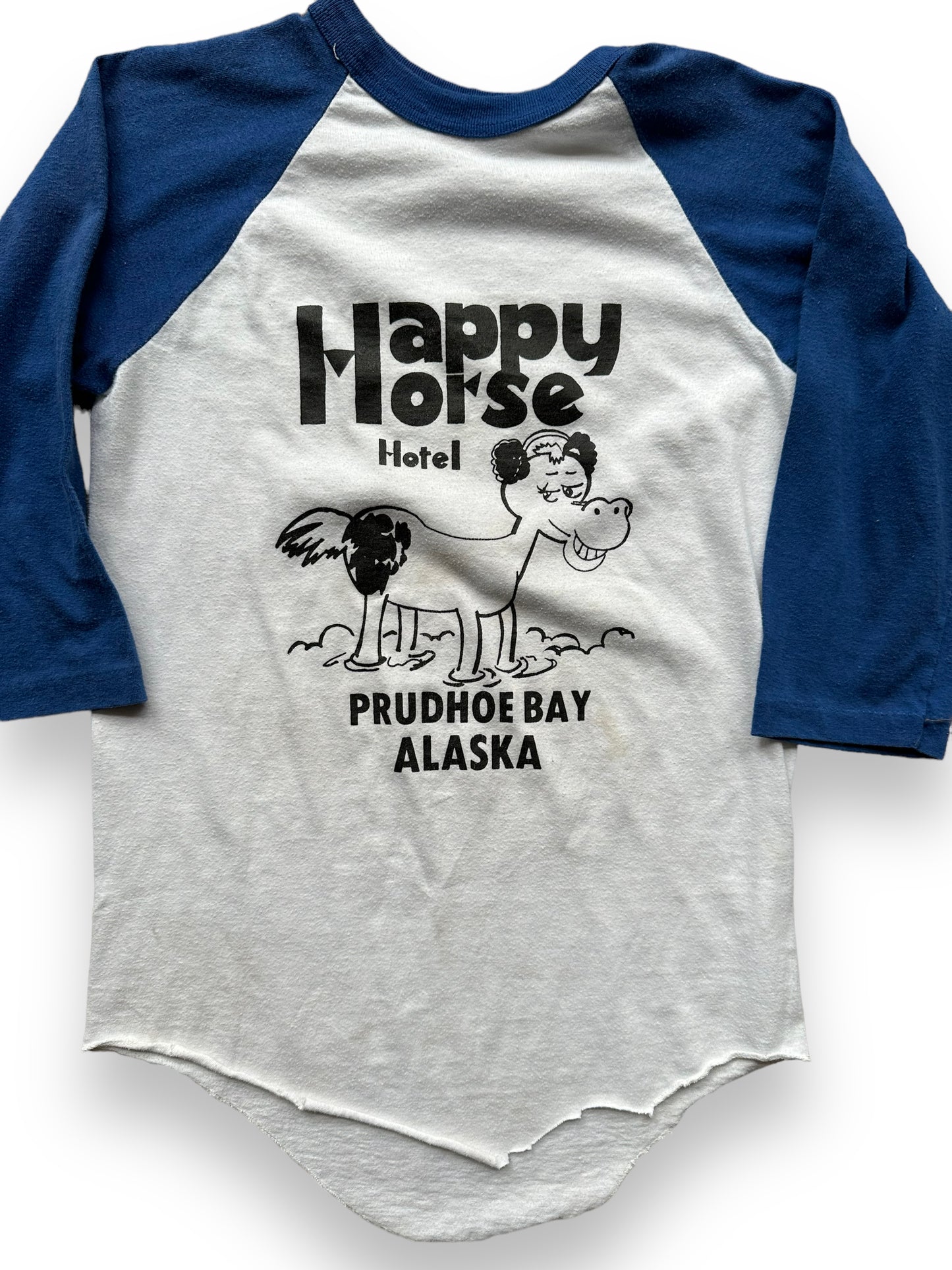 Front close up of Vintage Happy Horse Hotel Prudhoe Bay Alaska Raglan Tee SZ S | Vintage Alaska T-Shirts Seattle | Barn Owl Vintage Tees Seattle