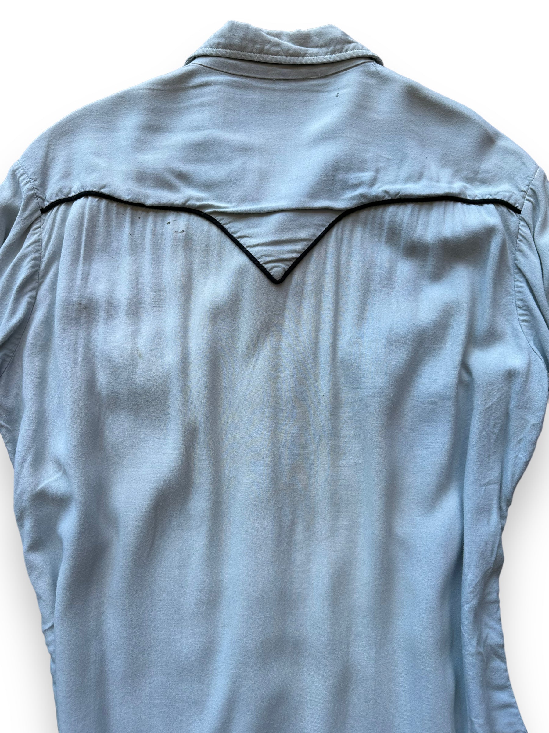 Back close up + damage shot 6 on Vintage Distressed H-Bar-C Gabardine Western Shirt SZ L | Vintage Chainstitch Gabardine Seattle | Barn Owl Vintage Seattle