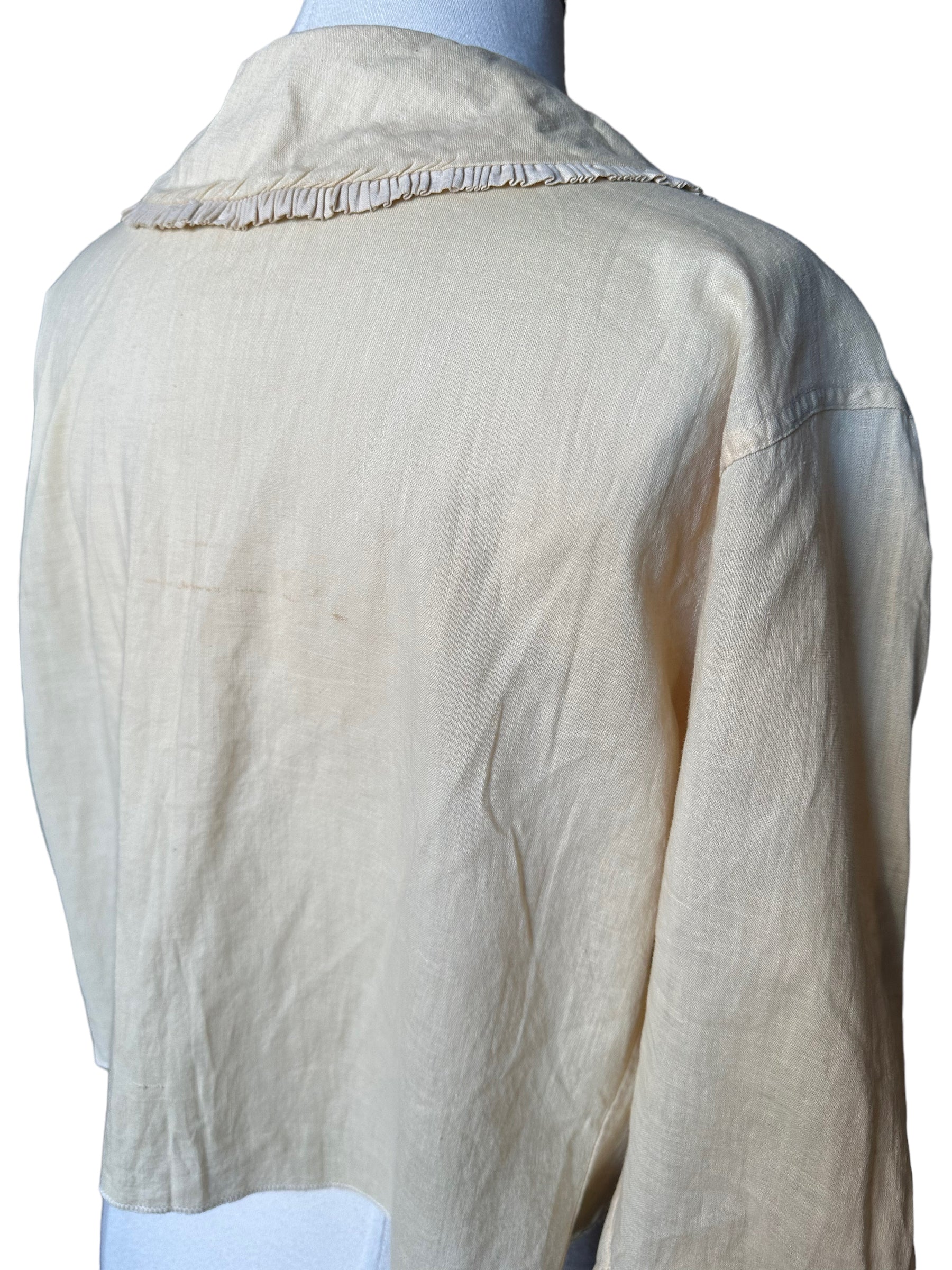 Right back shoulder Early 1900s Antique Linen Blouse | Seattle Antique Clothing | Barn Owl True Vintage