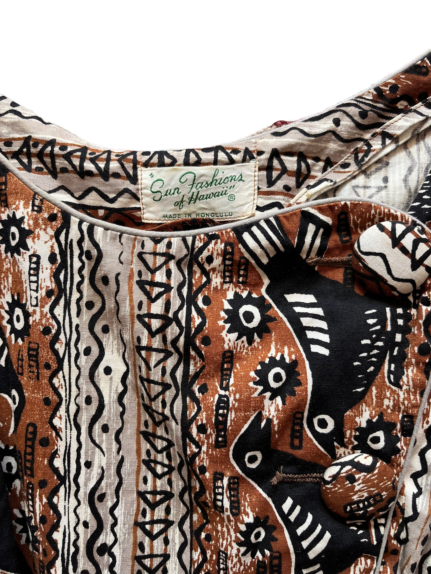Tag view of Vintage 1950s Sun Fashions Hawaiian Dress
