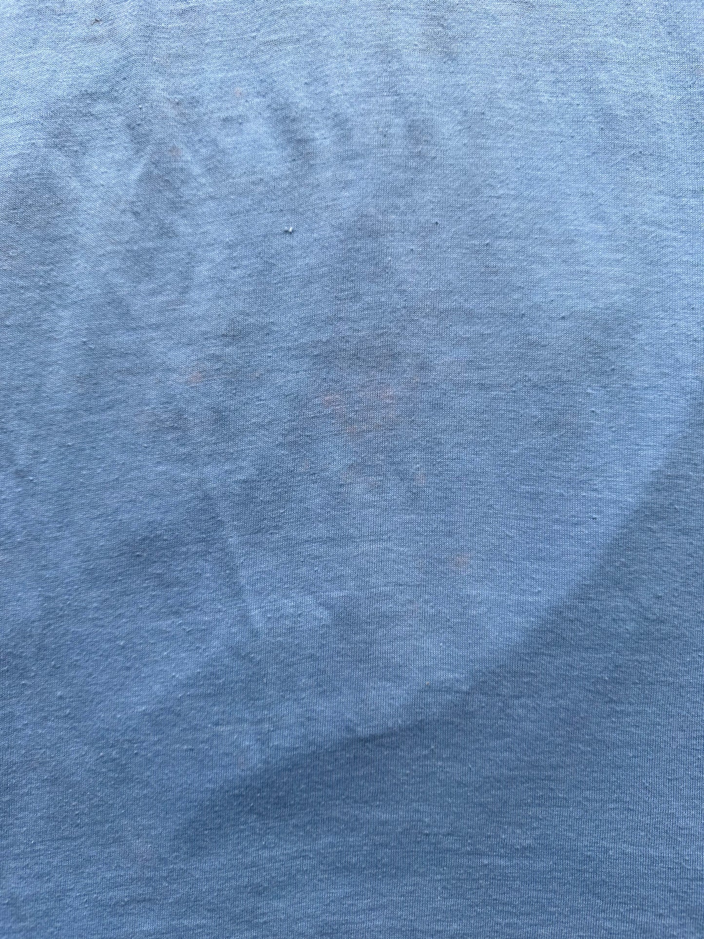 Discoloration on back of Vintage 22nd Annual US Nationals Tee SZ L | Vintage Auto Tee Seattle | Barn Owl Vintage
