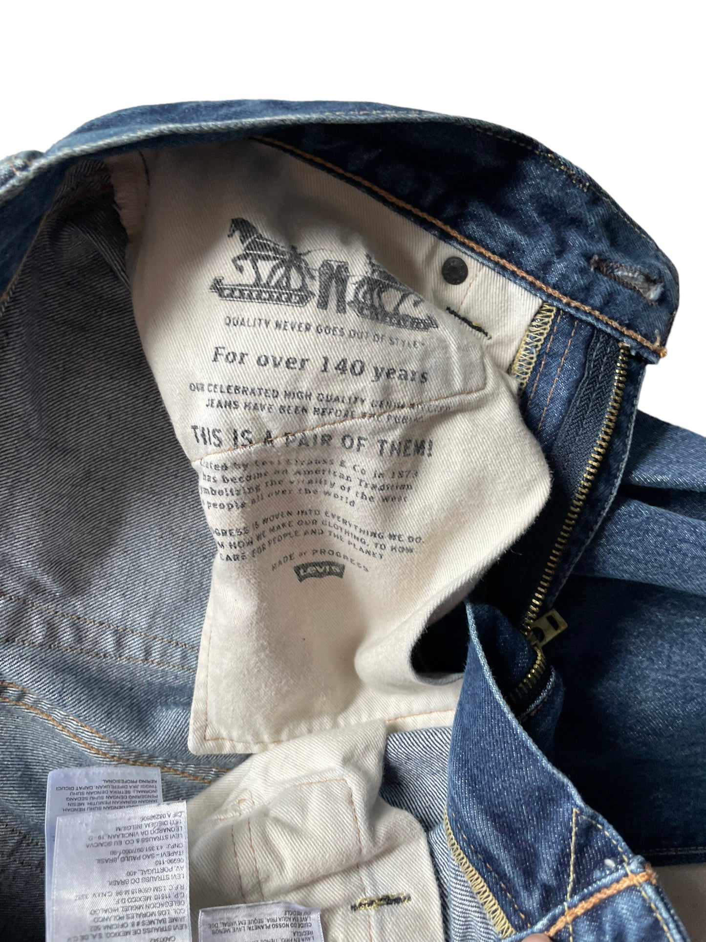 Inside Pocket tag of Levi's 511 Selvedge Denim 32x36