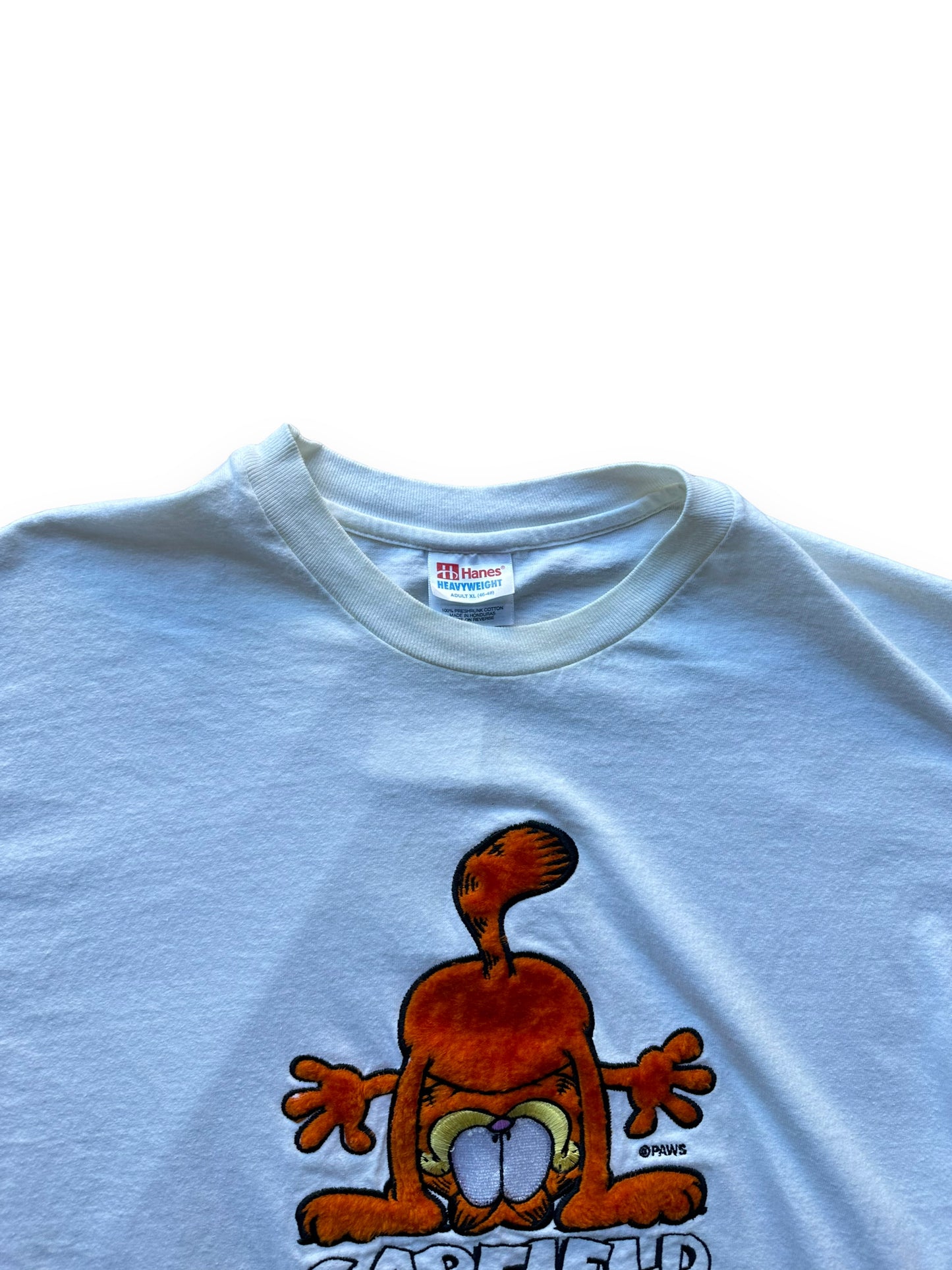 Collar of Vintage Garfield Fuzzy Print Tee SZ XL |  Vintage Cat Tee Seattle | Barn Owl Vintage