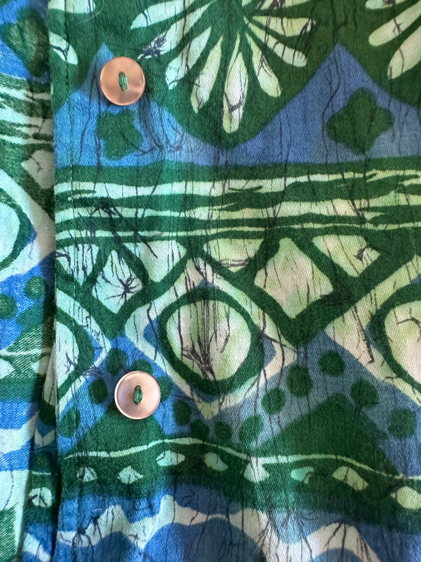 Buttons Vintage 1950s Batik Style Shirt | Seattle Vintage Ladies Clothing | Barn Owl True Vintage