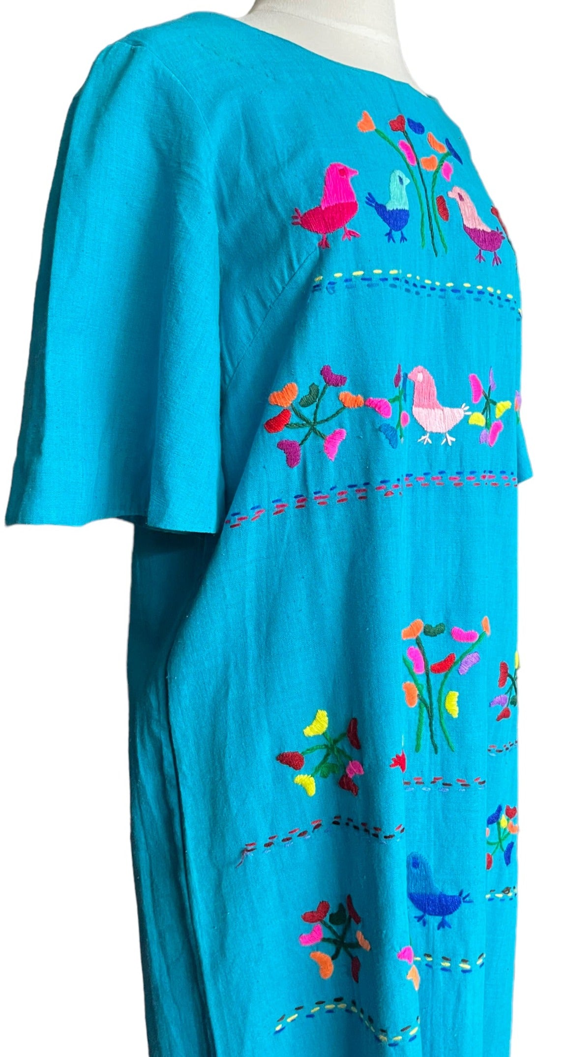 Front right side view of 1960s Bardados Mexicanos Maxi Dress | Seattle Vintage Ladies | Barn Owl Vintage