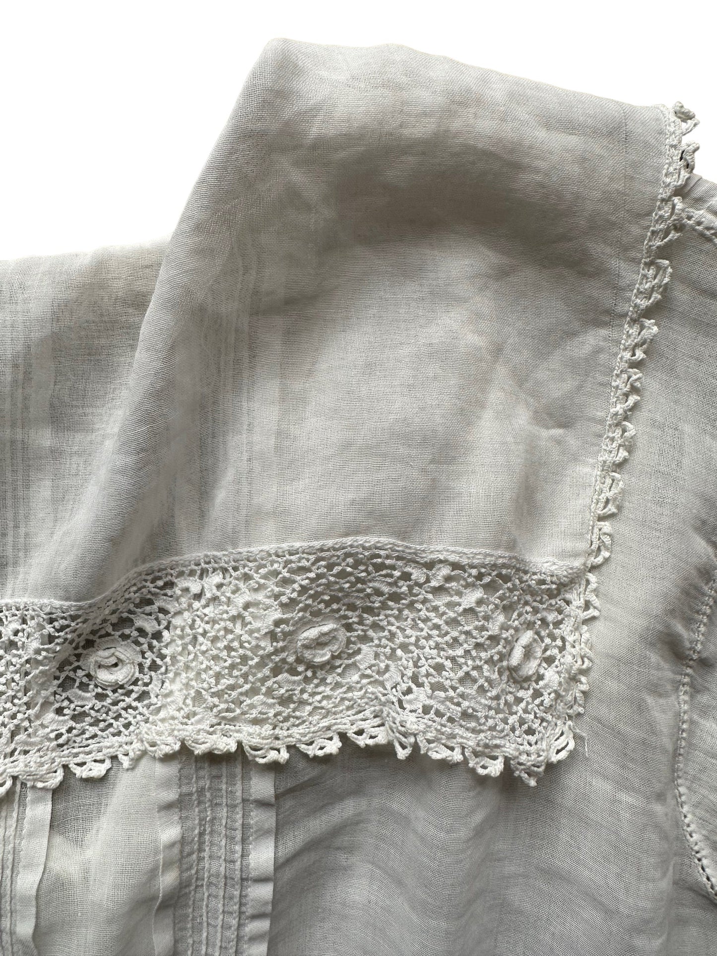 Back right shoulder Early 1900's Edwardian Blouse | Seattle True Vintage | Barn Owl Ladies Clothing