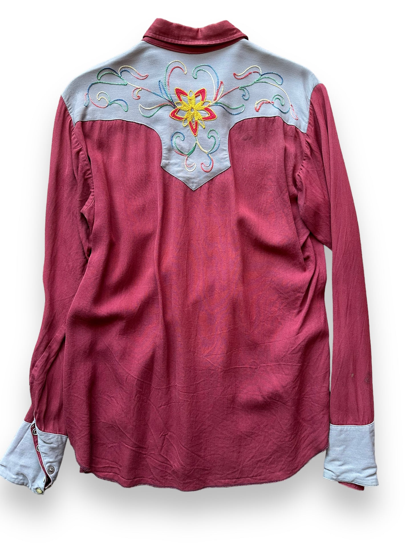 Back close up of Vintage Karman Chainstitched Pearl Snap Western Shirt SZ M | Vintage Chainstitch Gabardine Seattle | Barn Owl Vintage Seattle